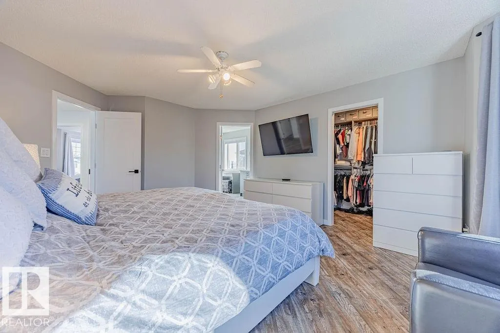 609 MEADOWVIEW Crescent