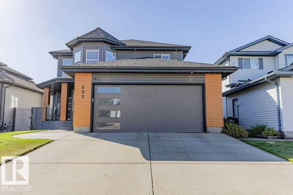 609 MEADOWVIEW Crescent