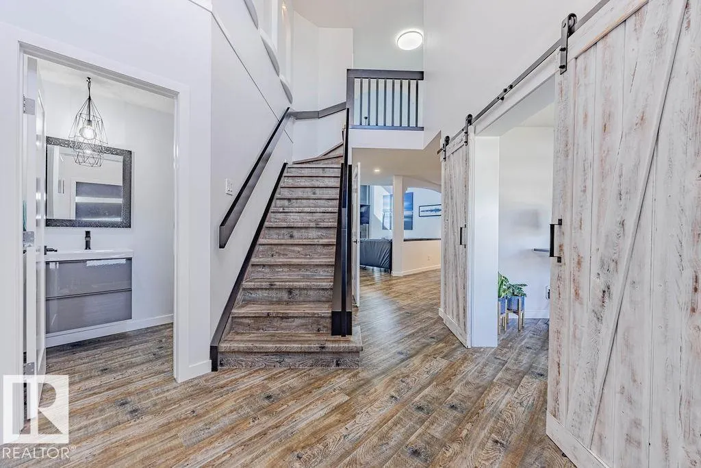 609 MEADOWVIEW Crescent