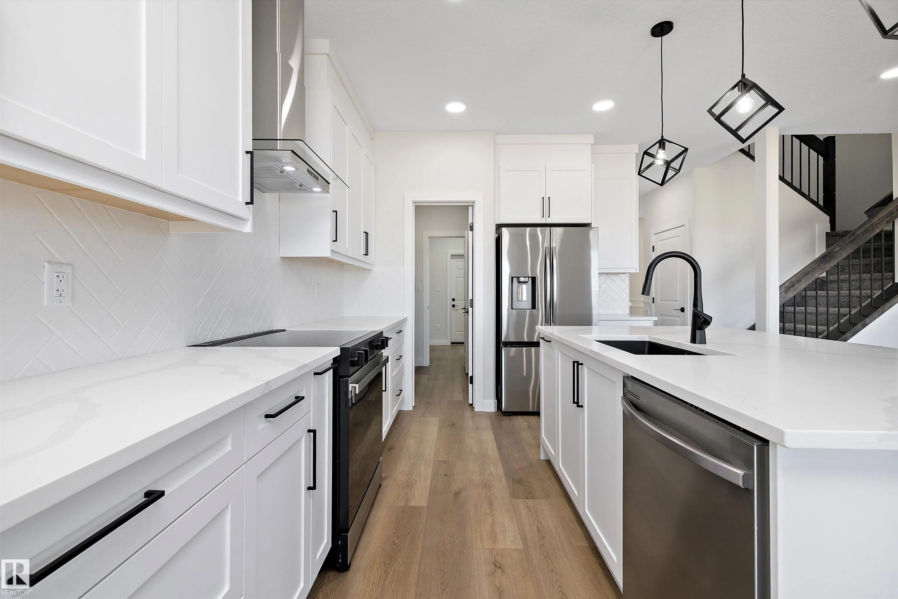 22 Chartres Close