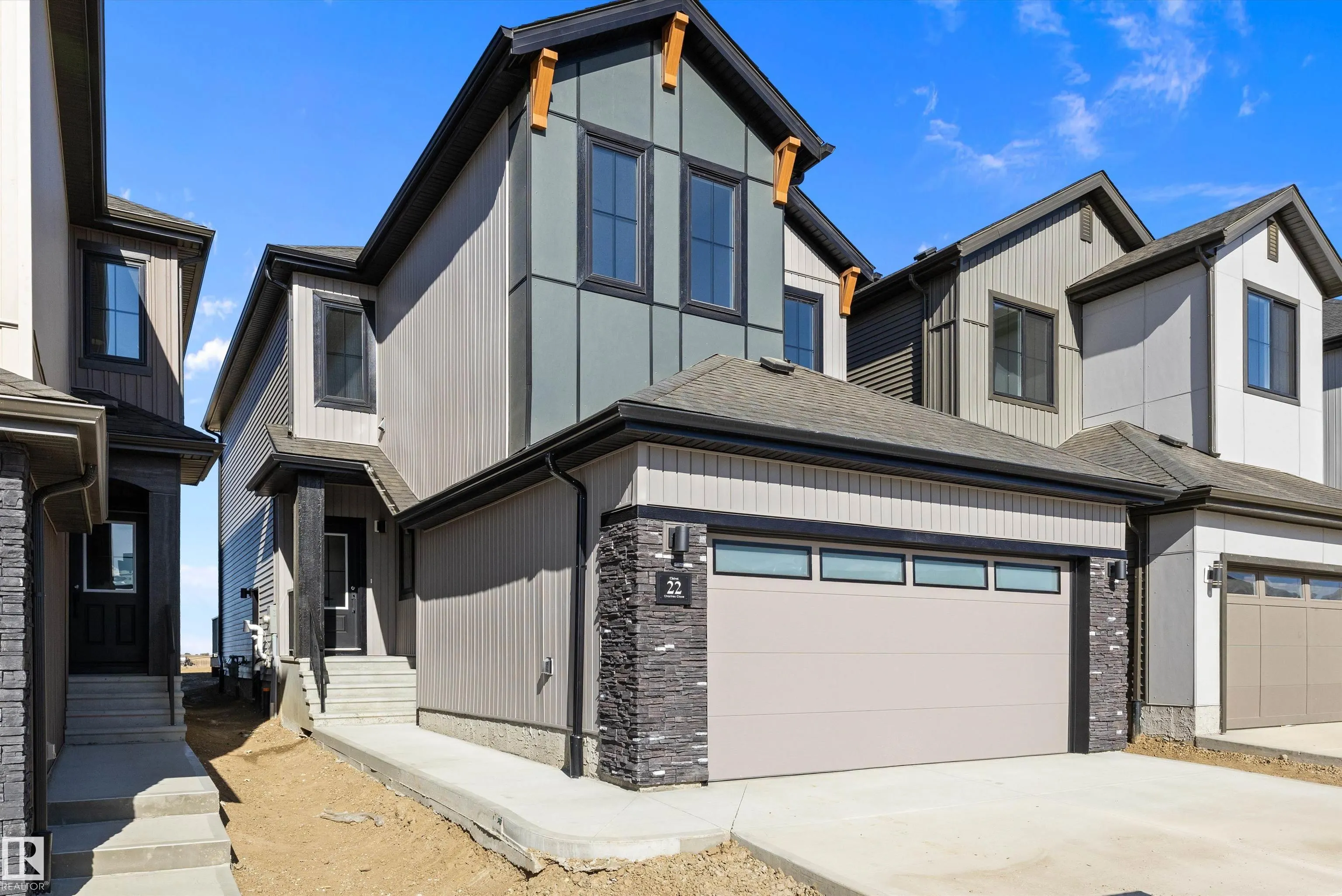 22 Chartres Close