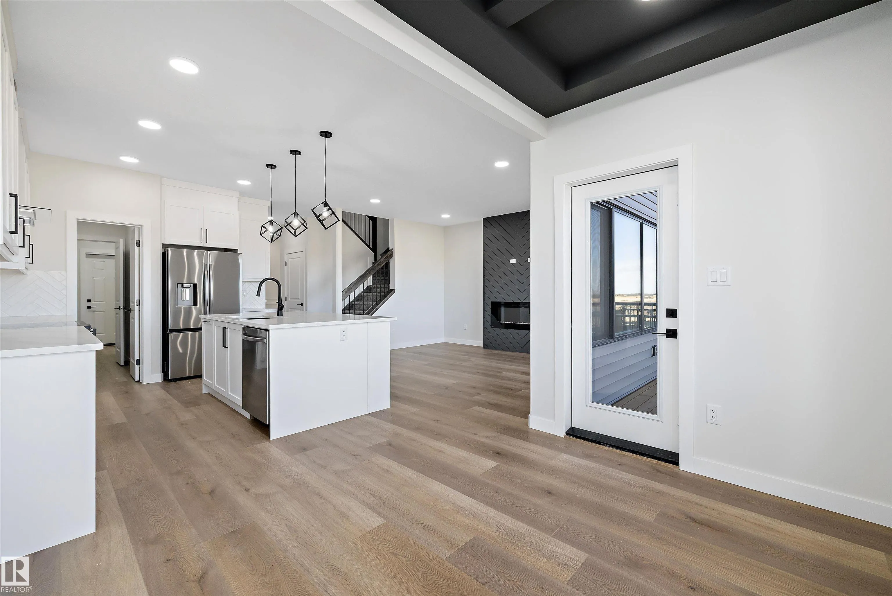 22 Chartres Close