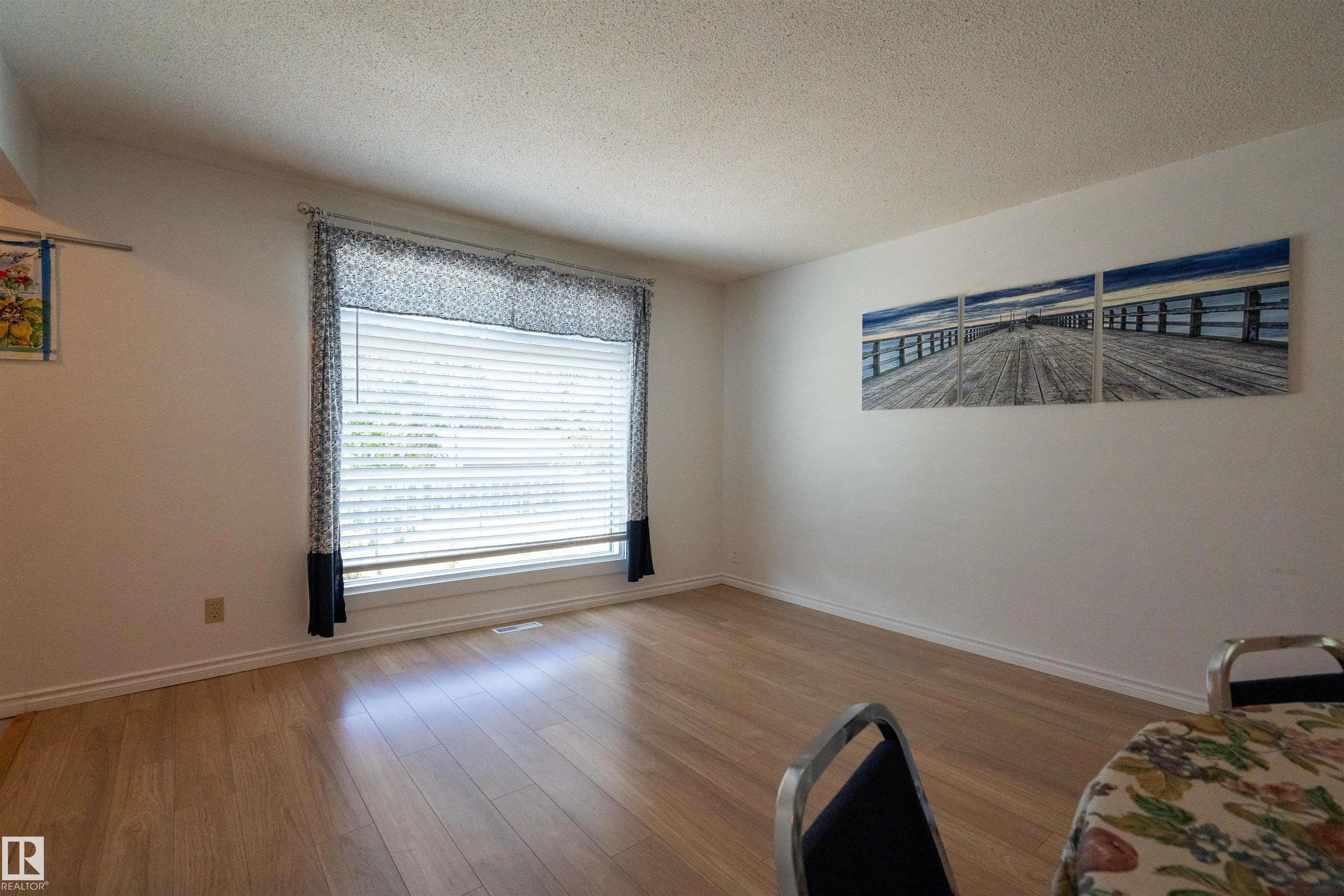 514 & 515 LAKESIDE Drive