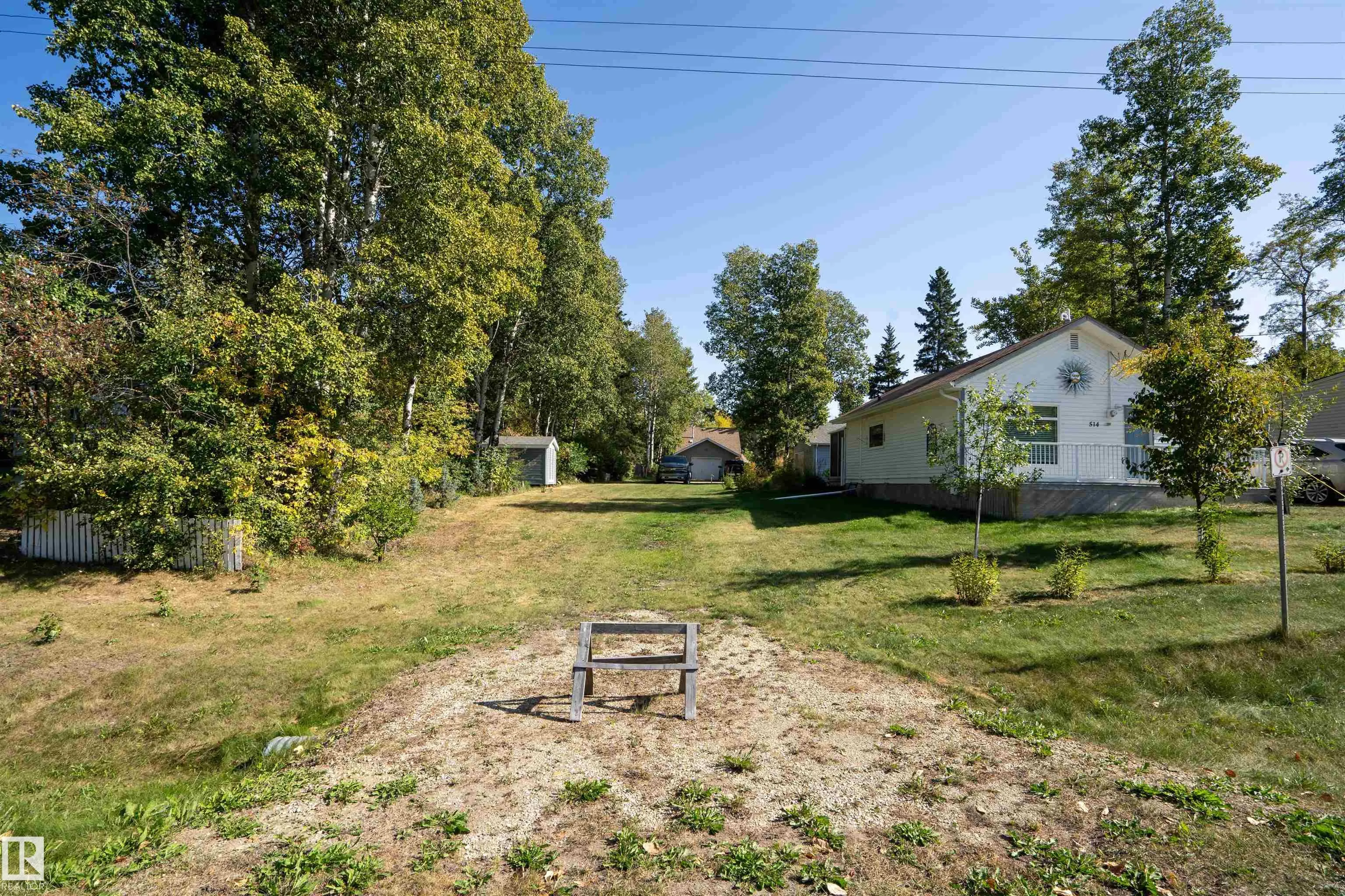 514 & 515 LAKESIDE Drive