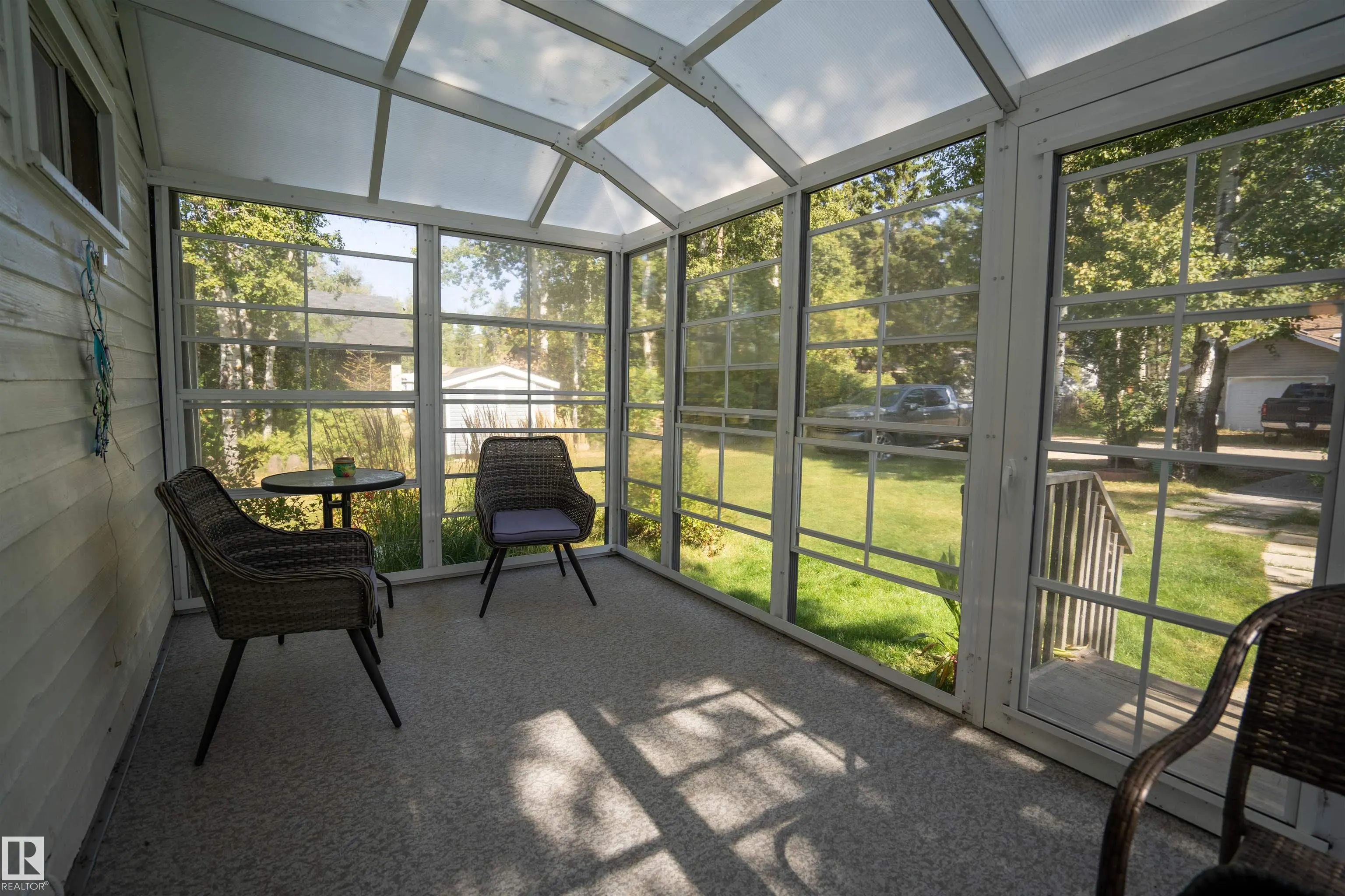 514 & 515 LAKESIDE Drive