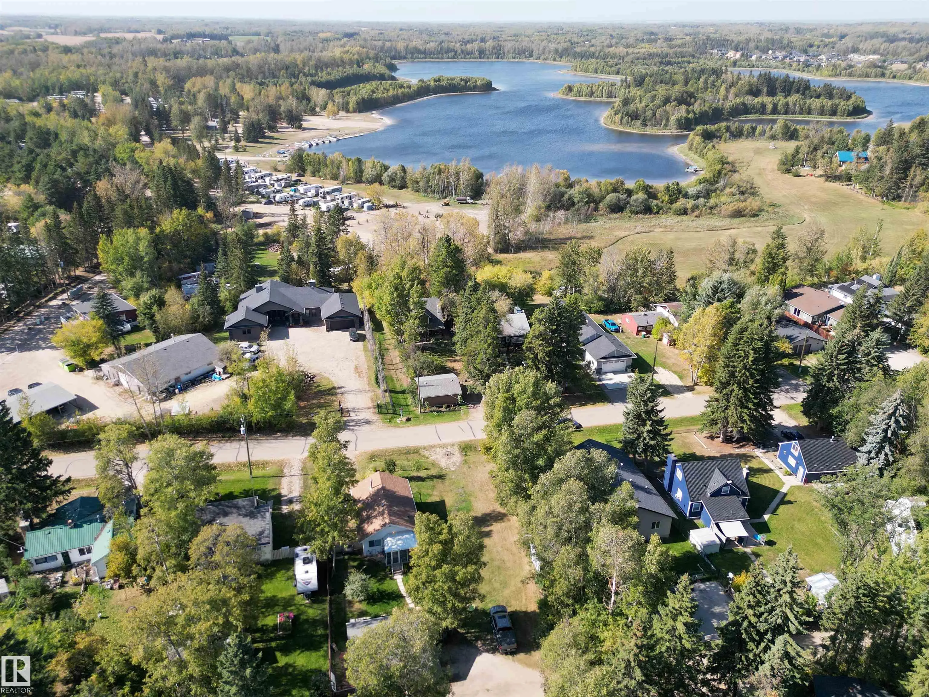 514 & 515 LAKESIDE Drive