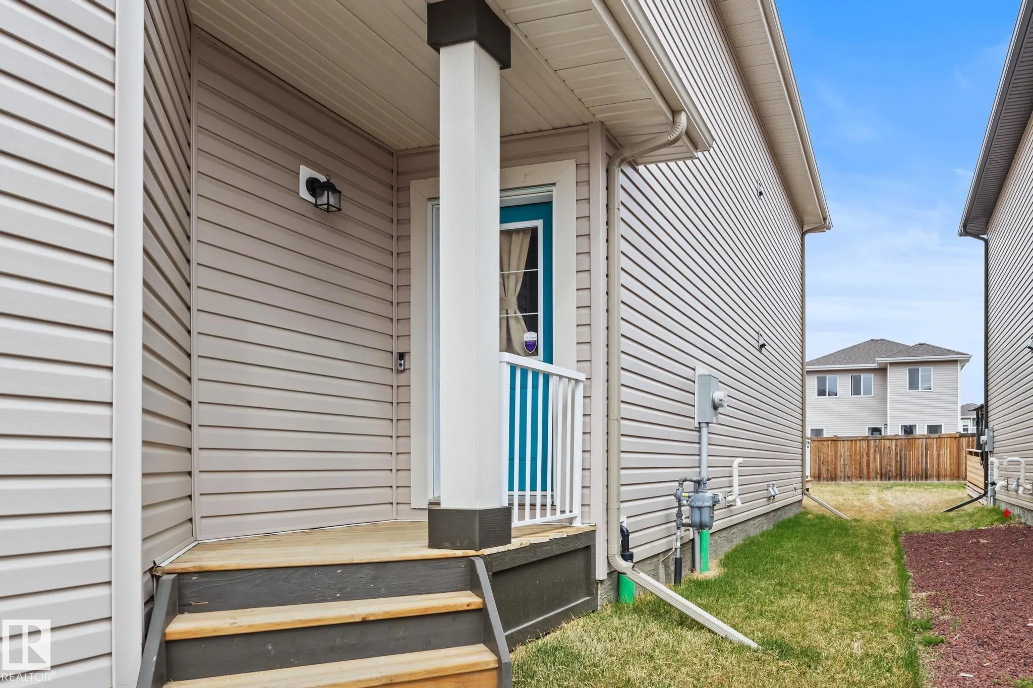 1323 SOUTH CREEK Link