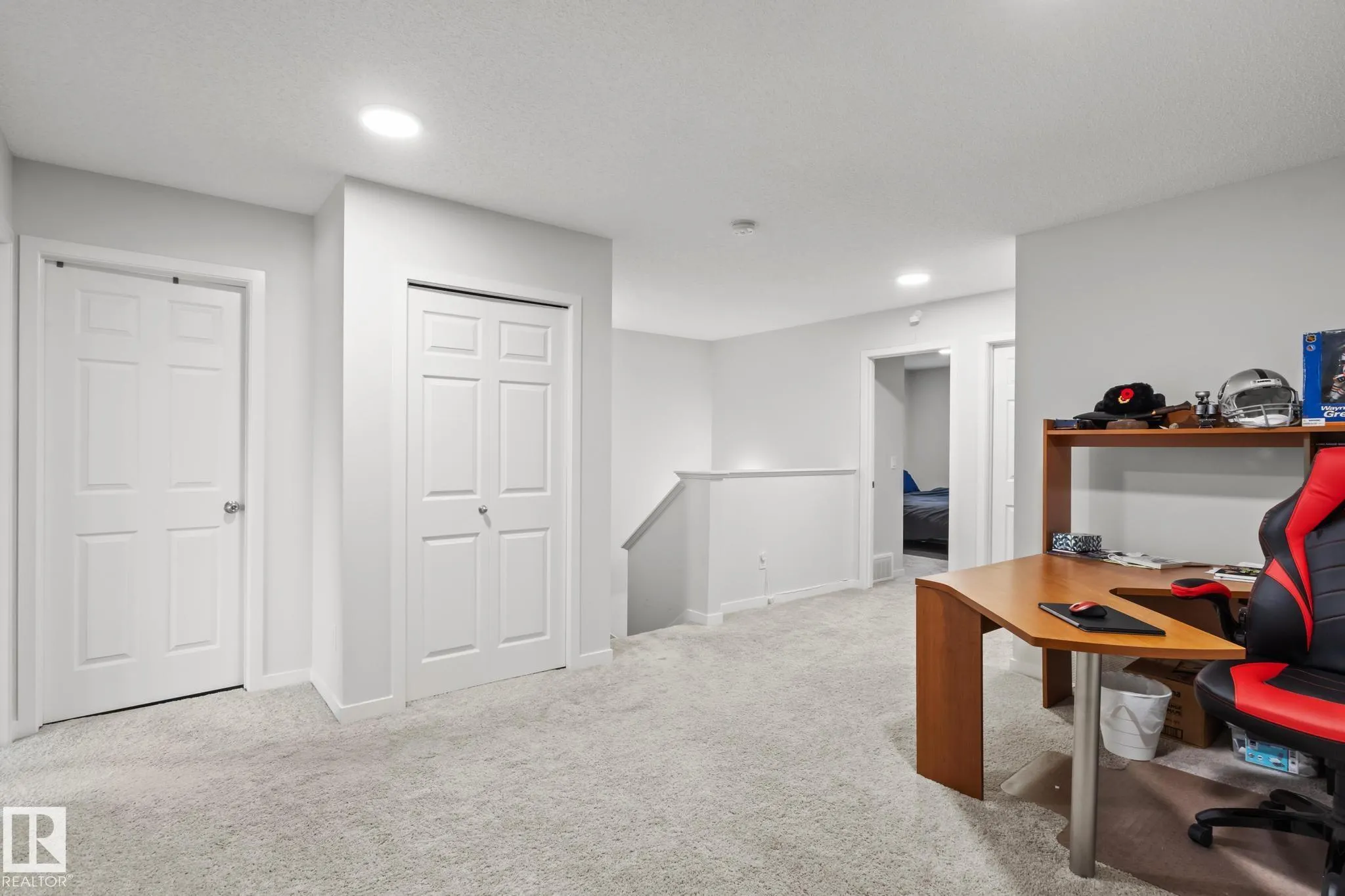 1323 SOUTH CREEK Link