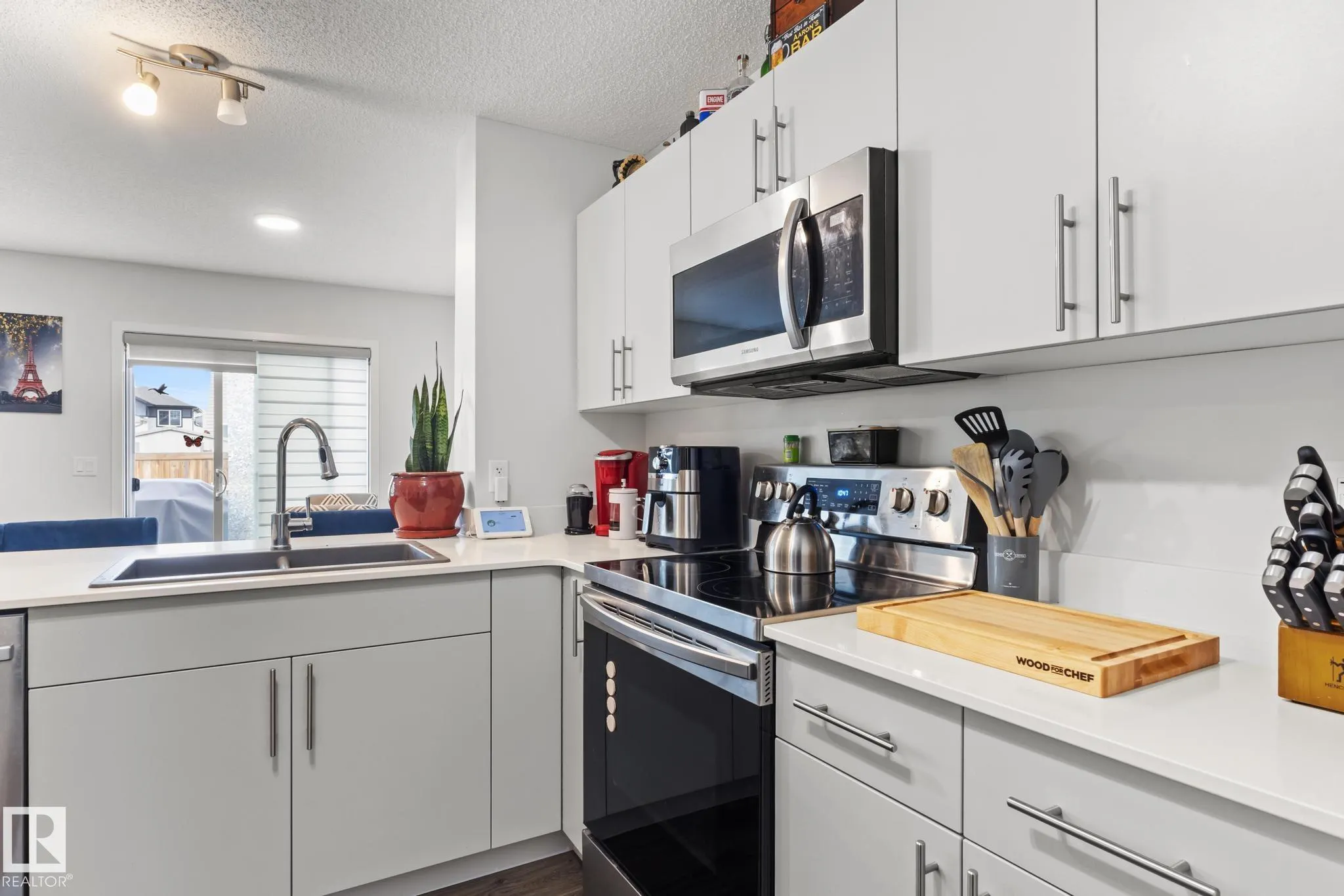 1323 SOUTH CREEK Link