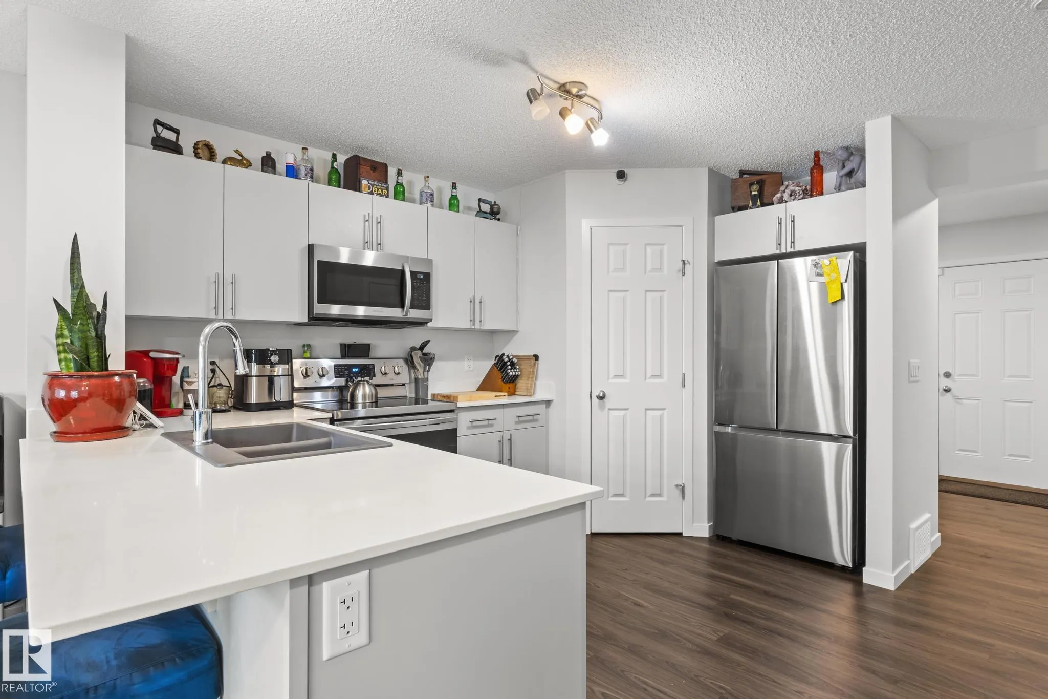 1323 SOUTH CREEK Link