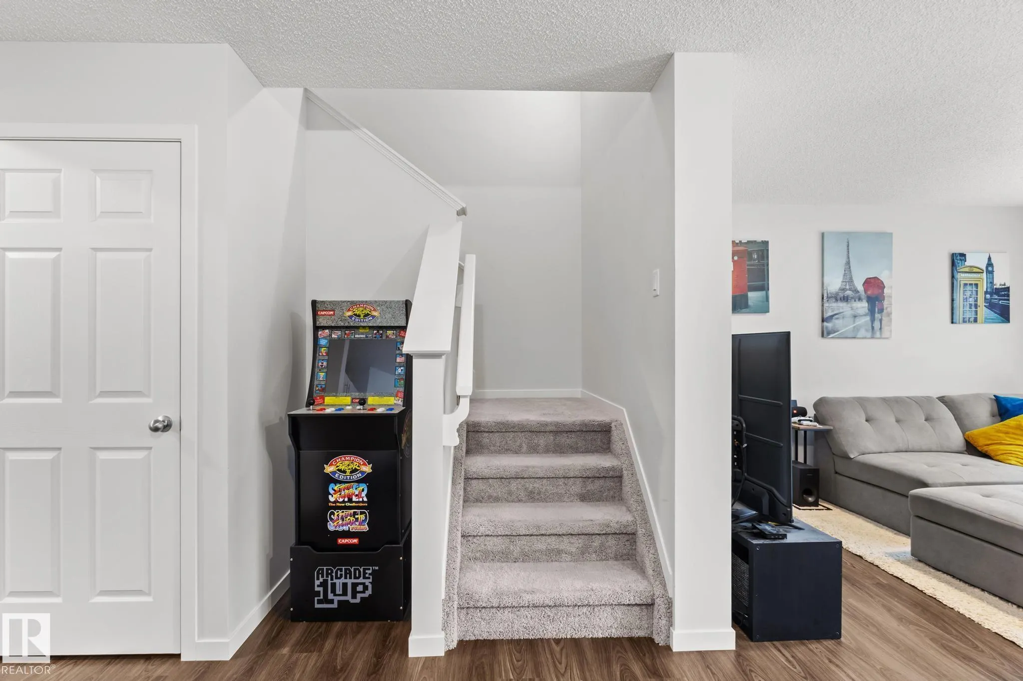 1323 SOUTH CREEK Link
