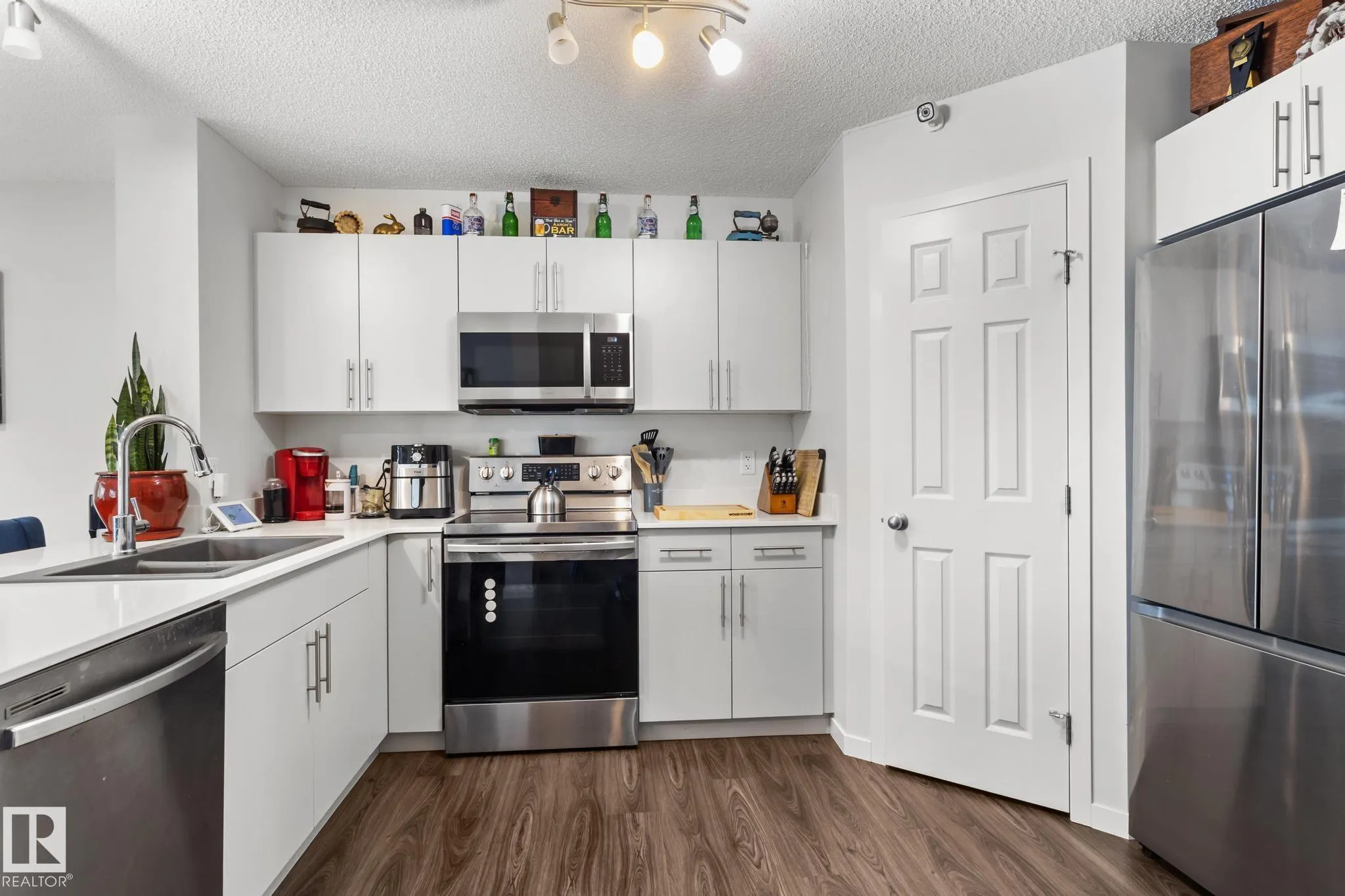 1323 SOUTH CREEK Link