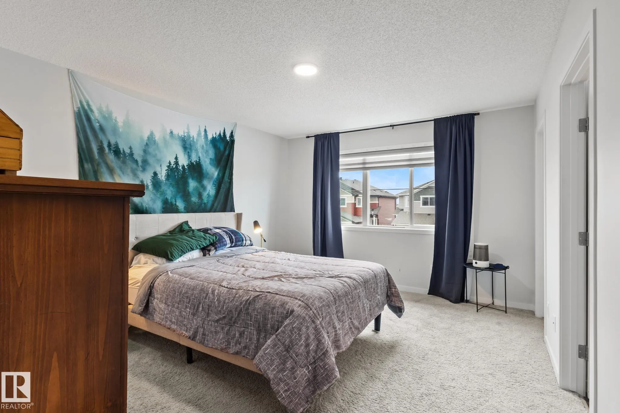 1323 SOUTH CREEK Link