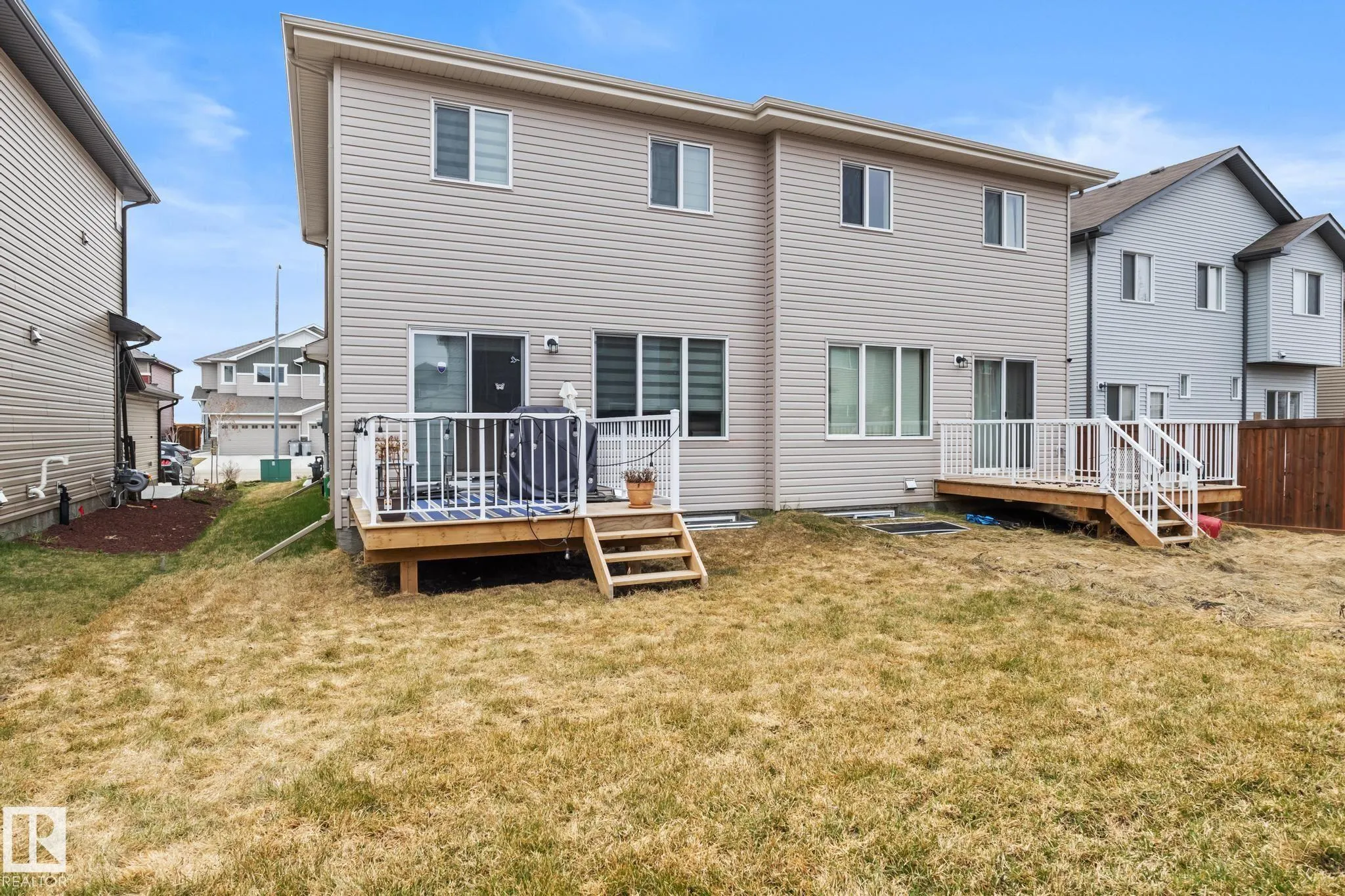 1323 SOUTH CREEK Link