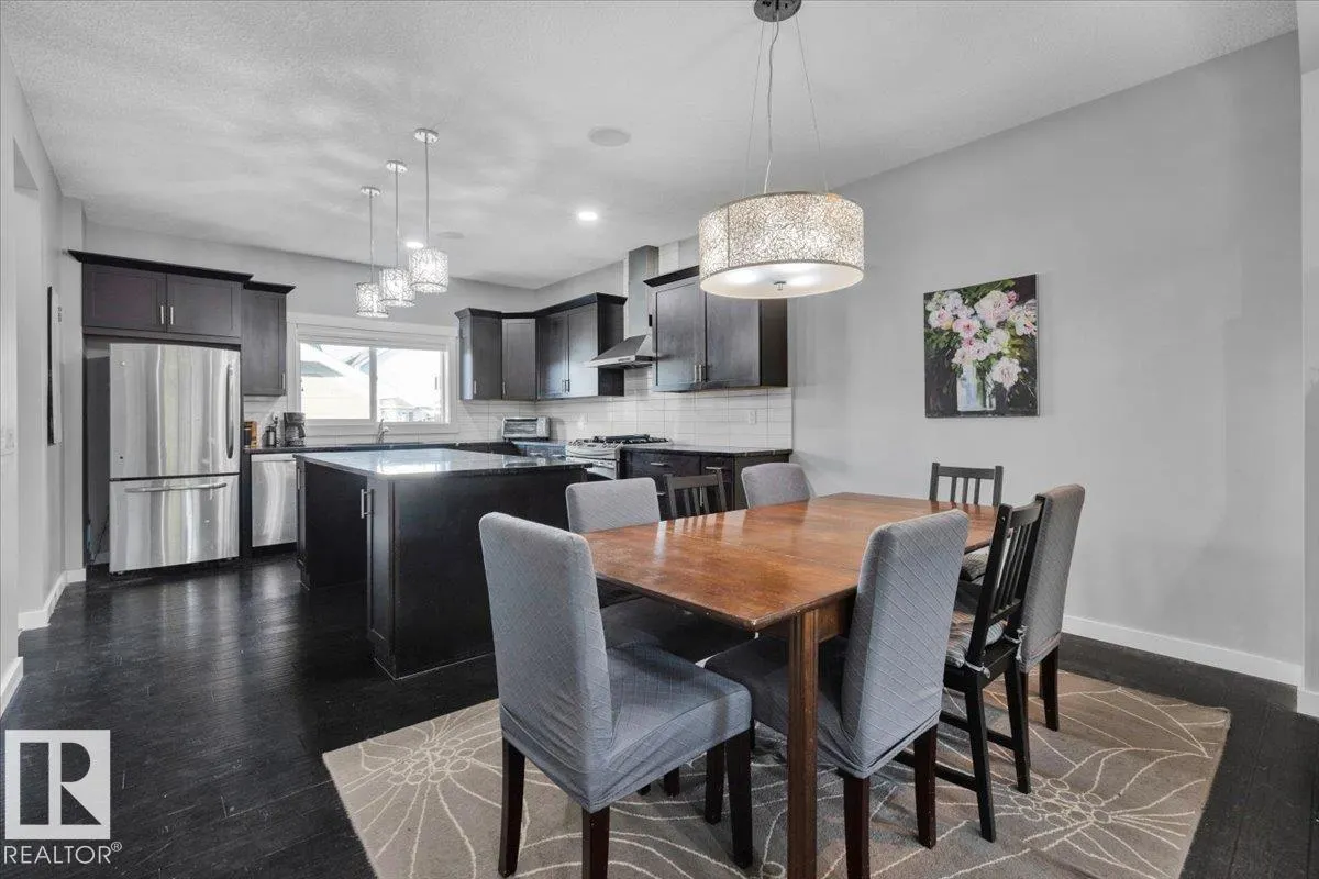 8024 SUMMERSIDE GRANDE Boulevard