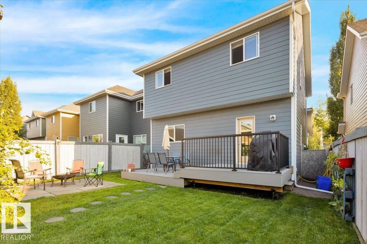 8024 SUMMERSIDE GRANDE Boulevard