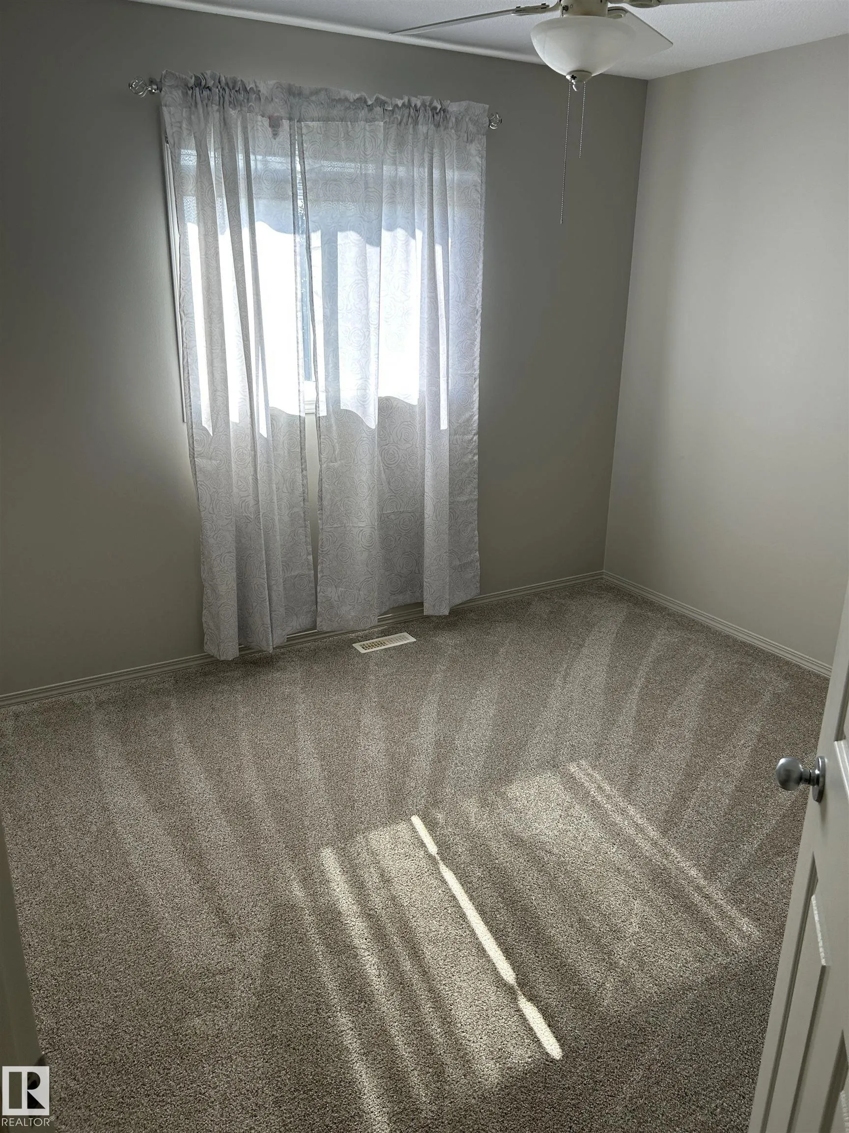 874 HIGHWOOD Boulevard