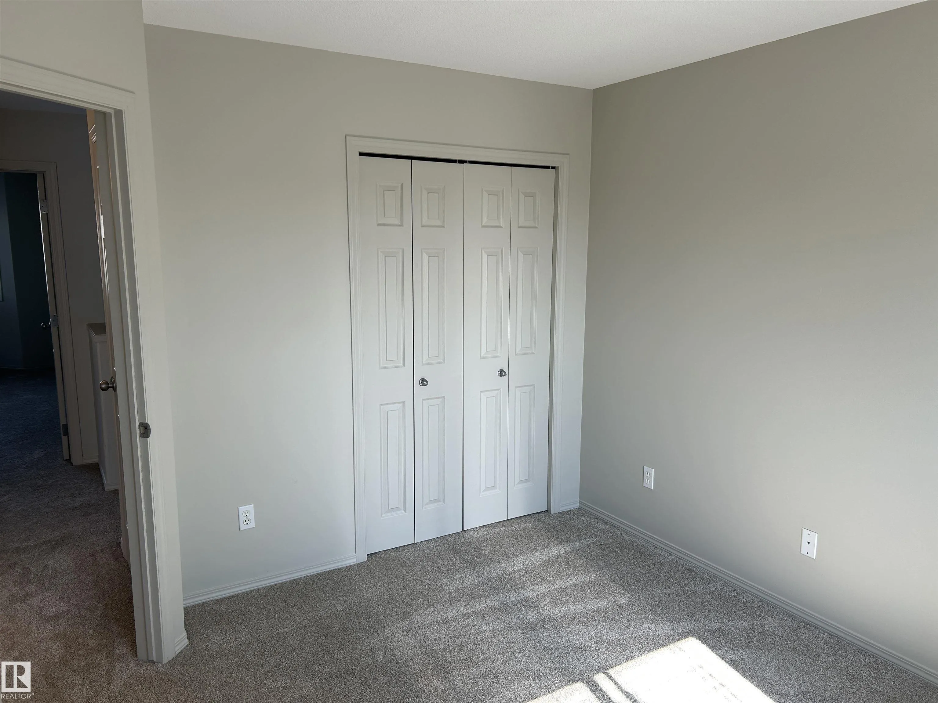 874 HIGHWOOD Boulevard