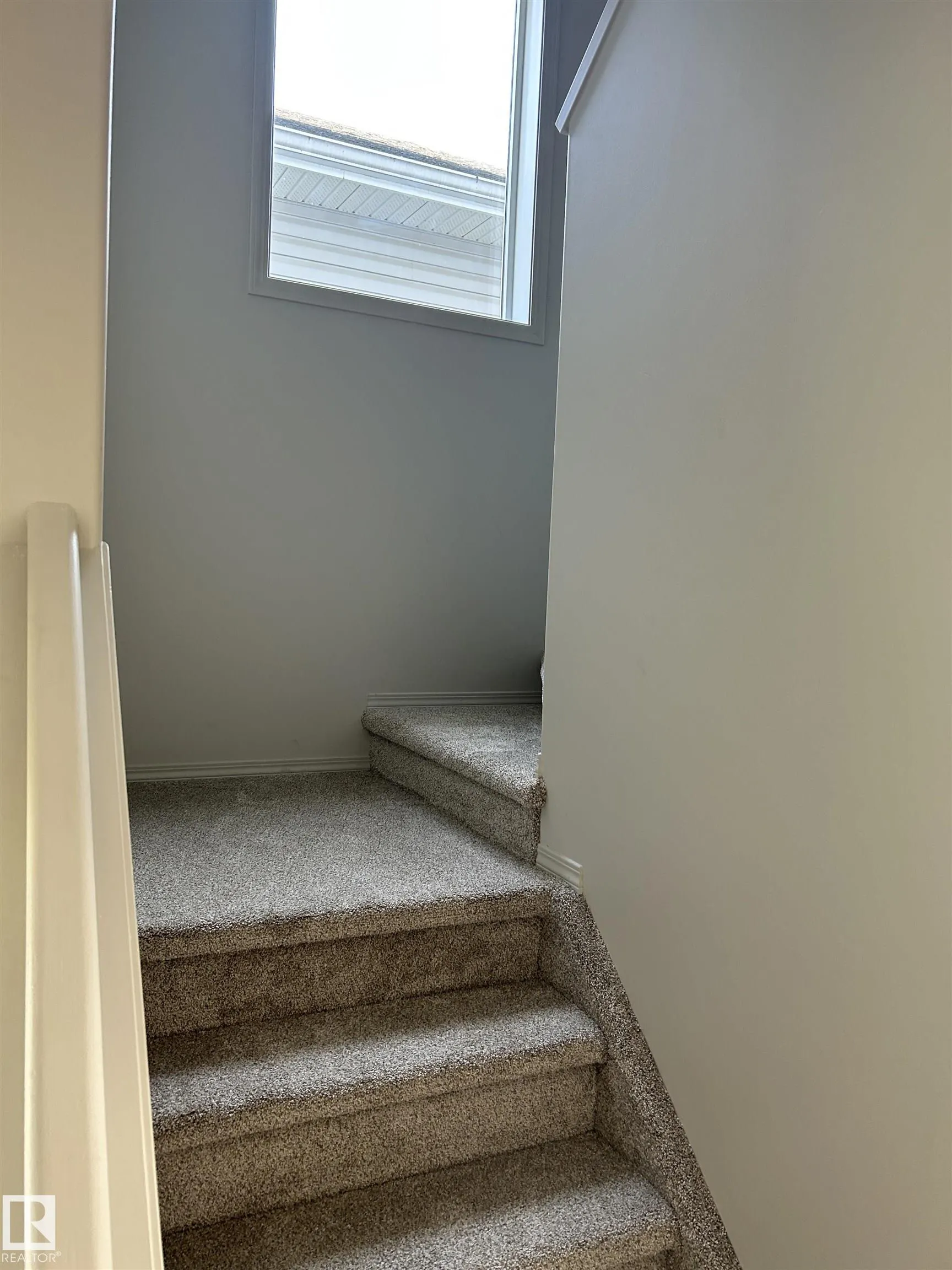 874 HIGHWOOD Boulevard