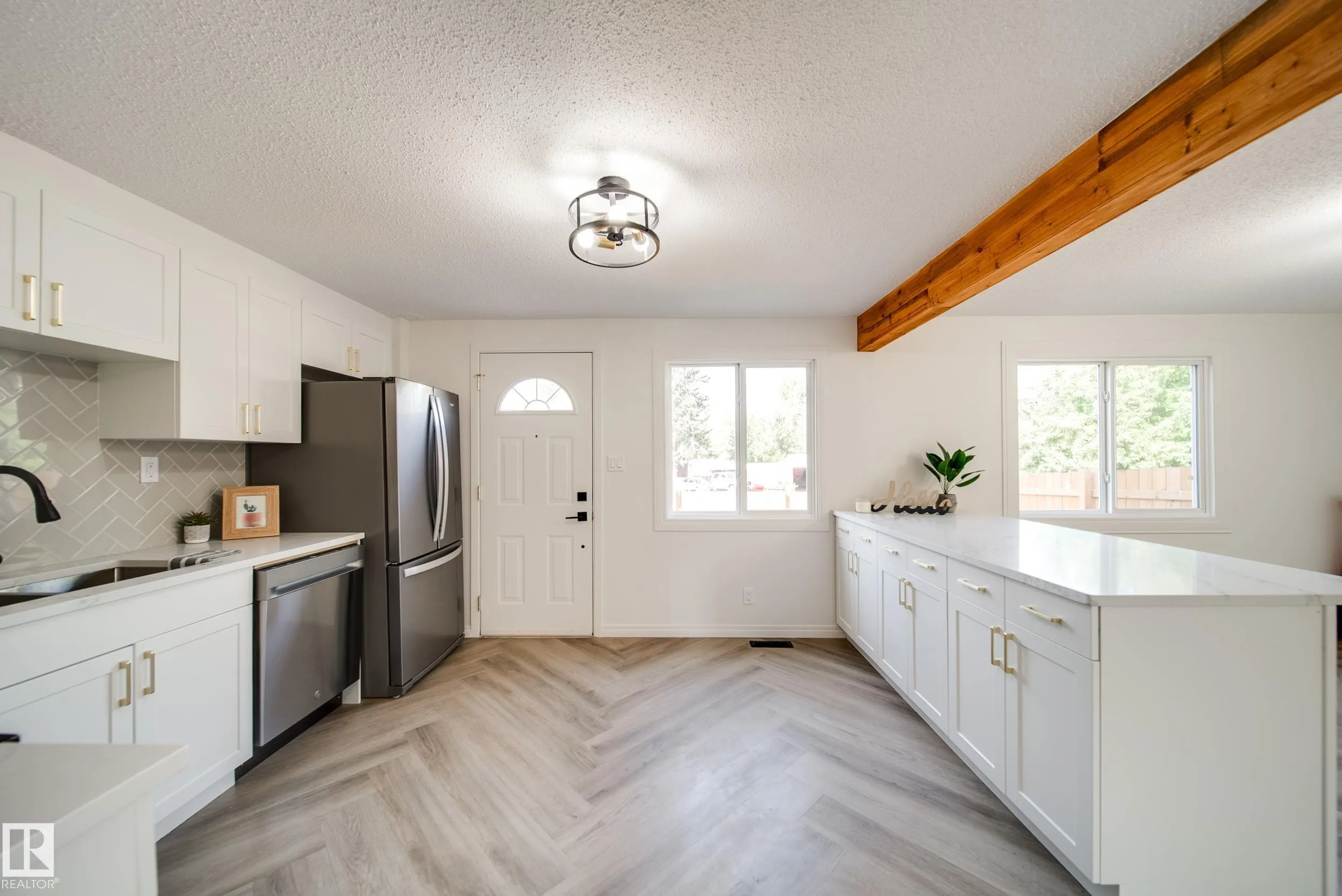 289 RIDGEWOOD
