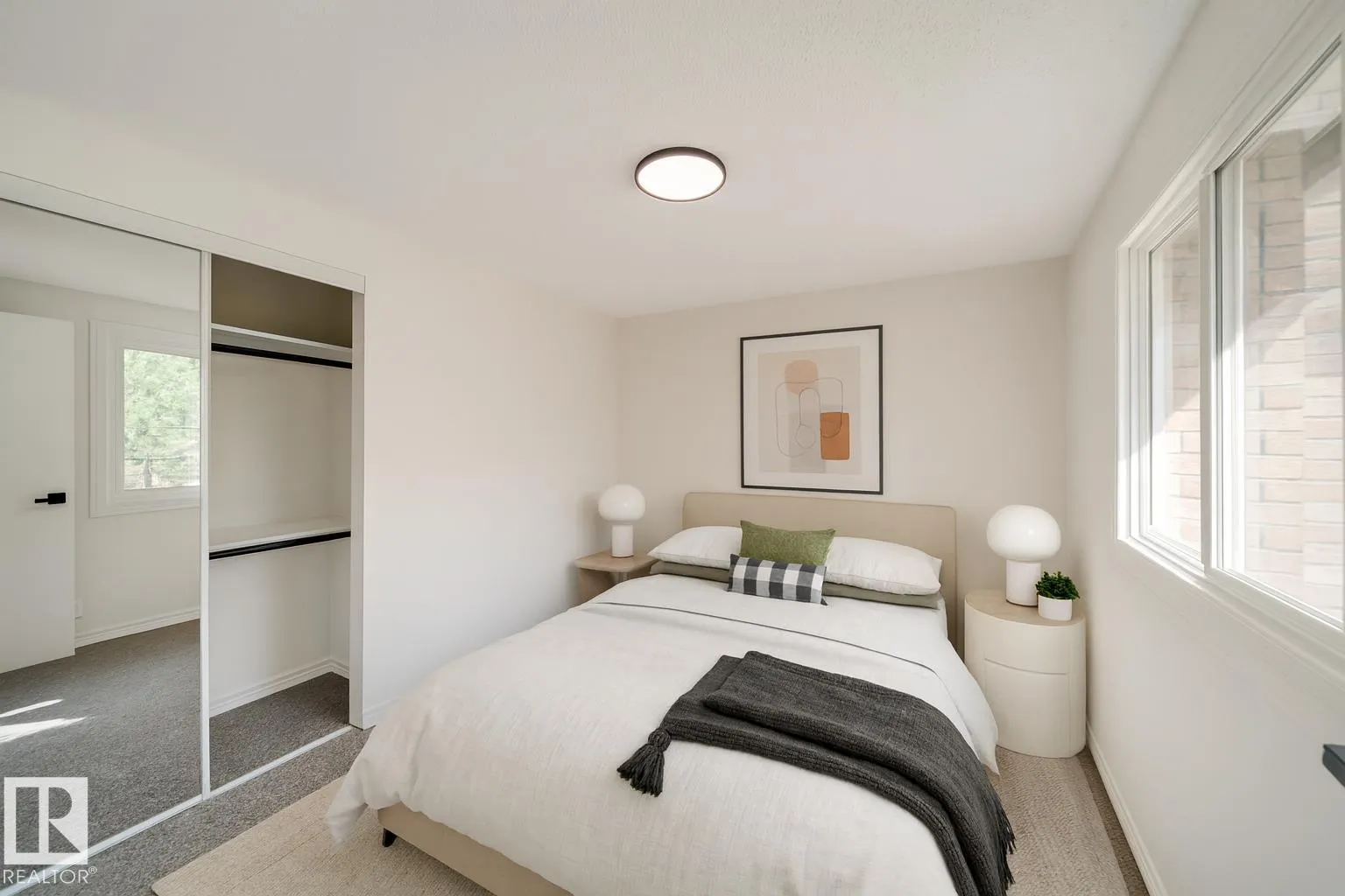 289 RIDGEWOOD