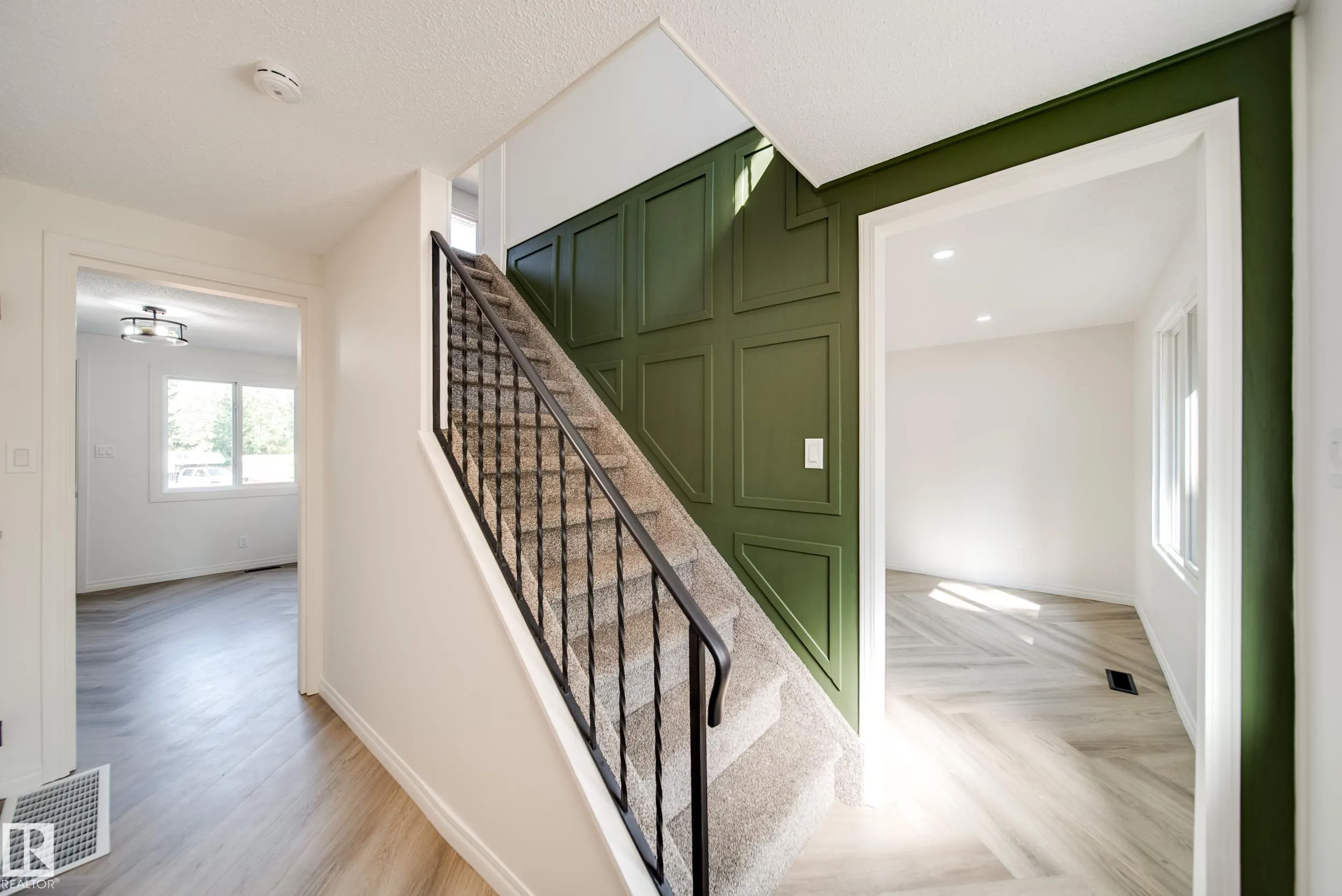 289 RIDGEWOOD