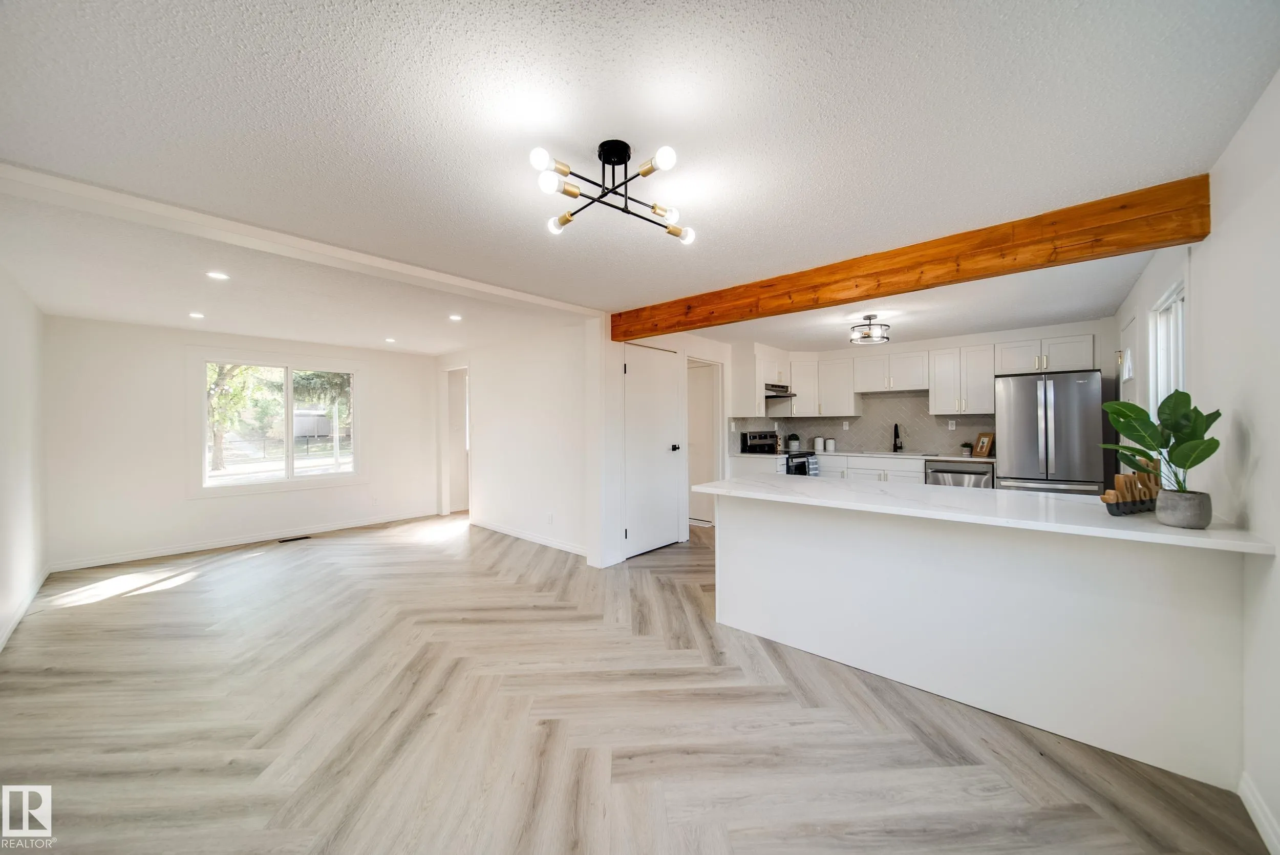289 RIDGEWOOD