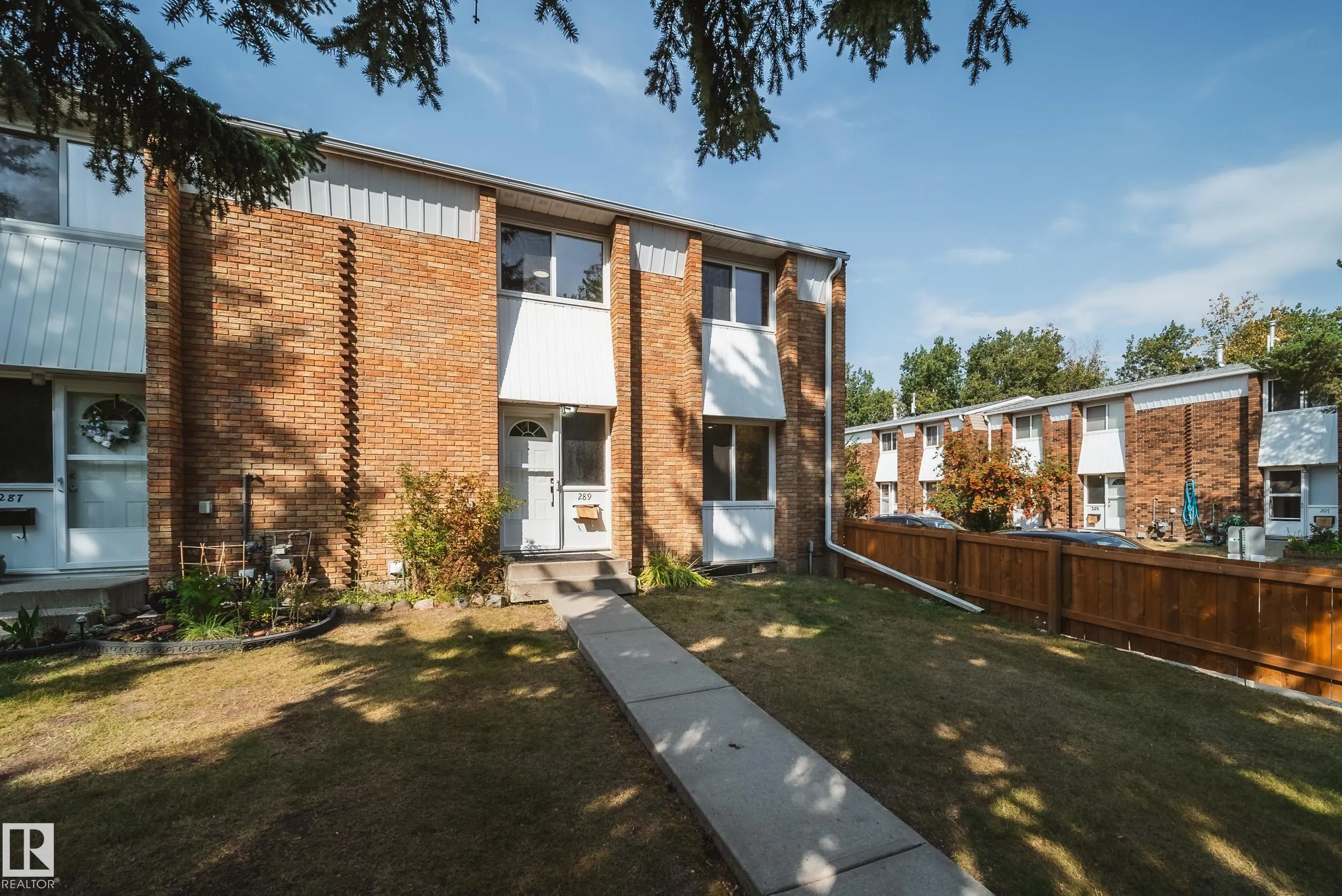 289 RIDGEWOOD