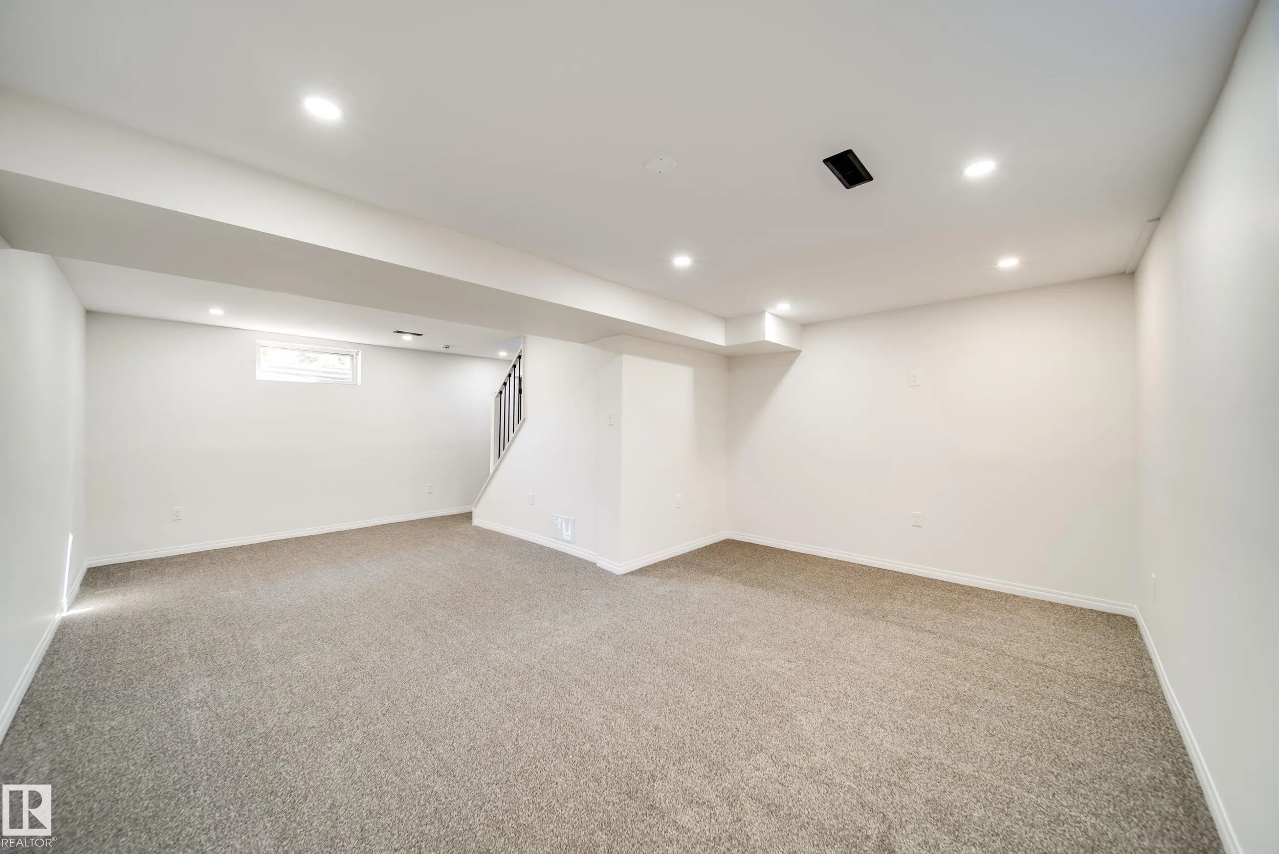 289 RIDGEWOOD