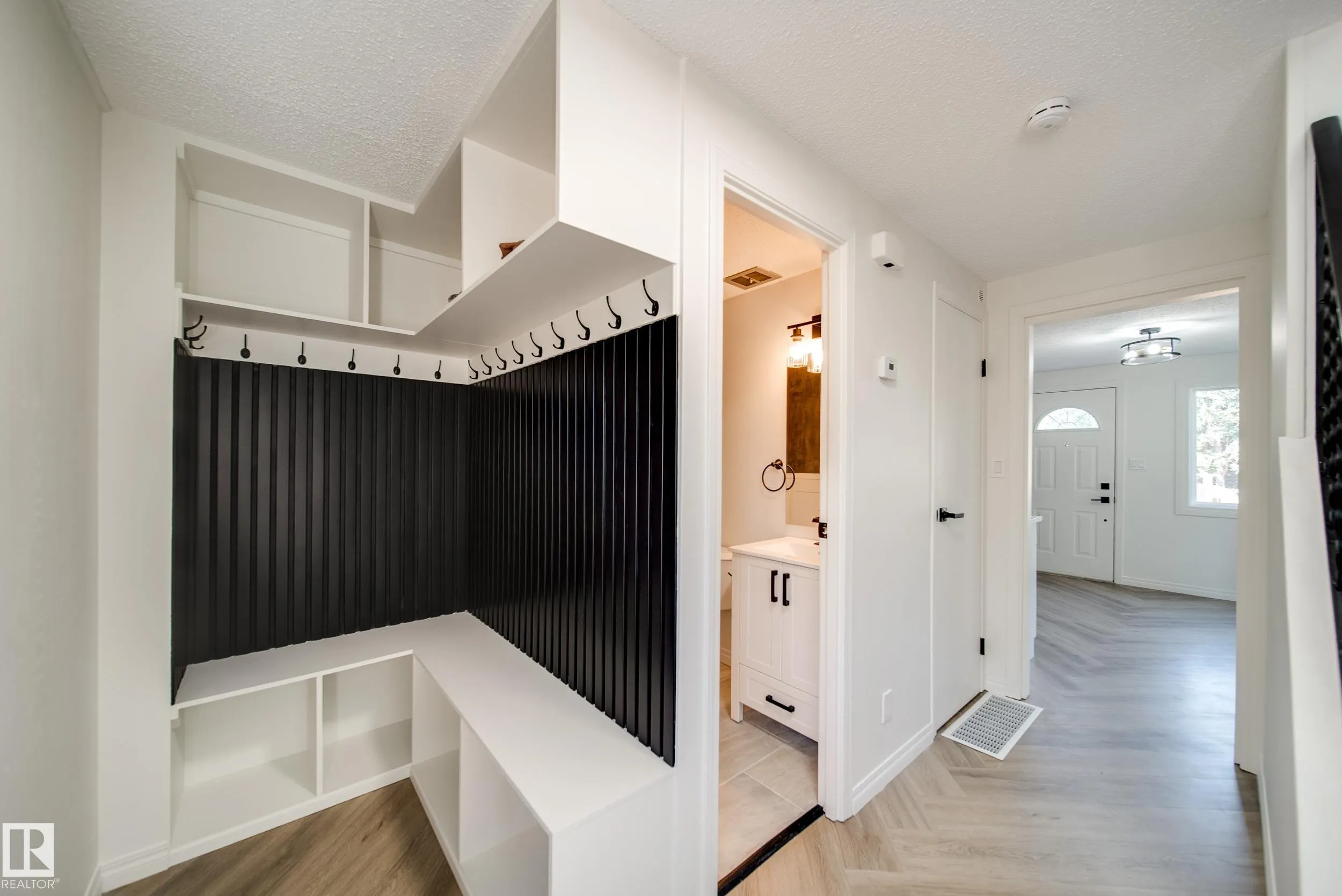 289 RIDGEWOOD