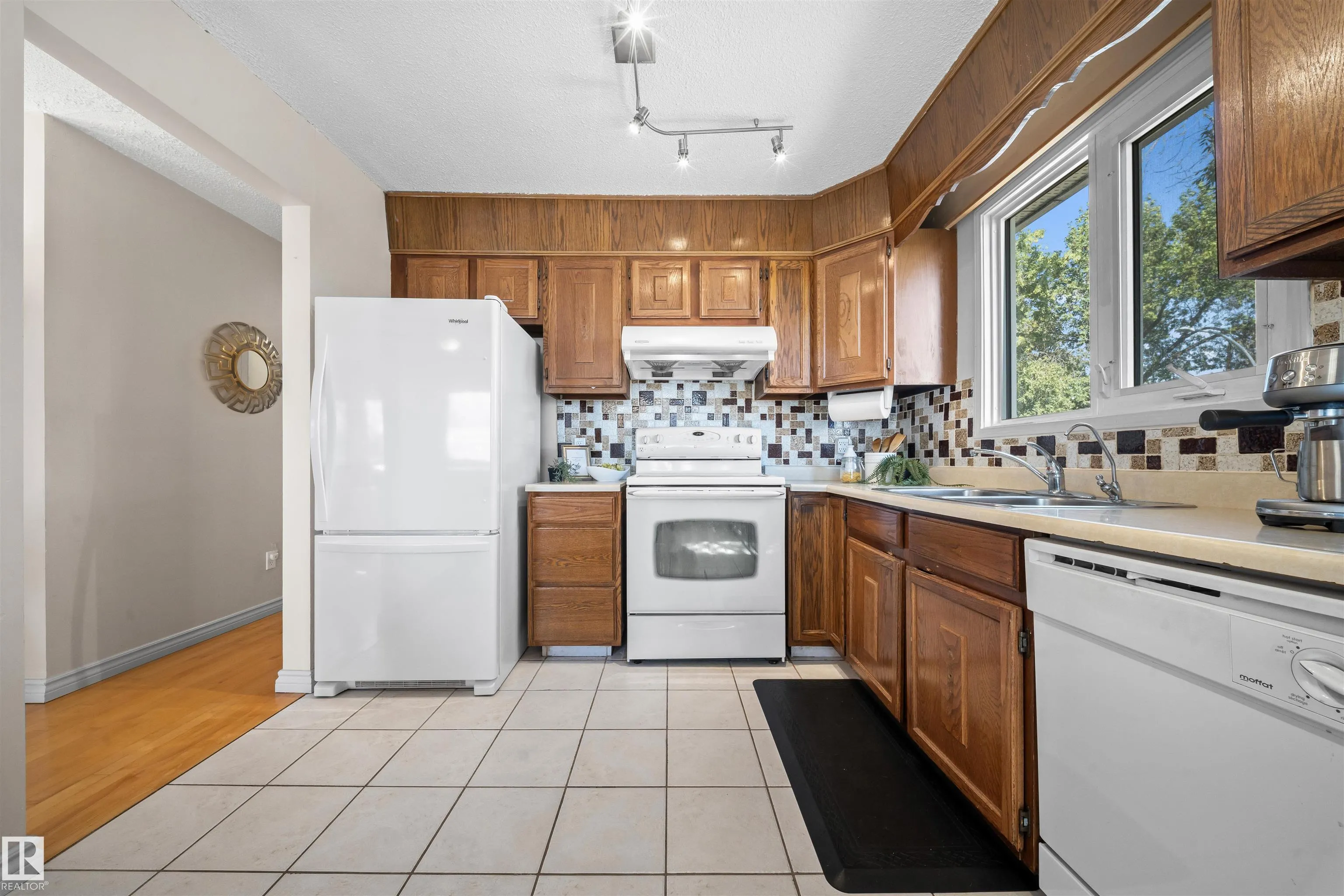 11604 127 Avenue