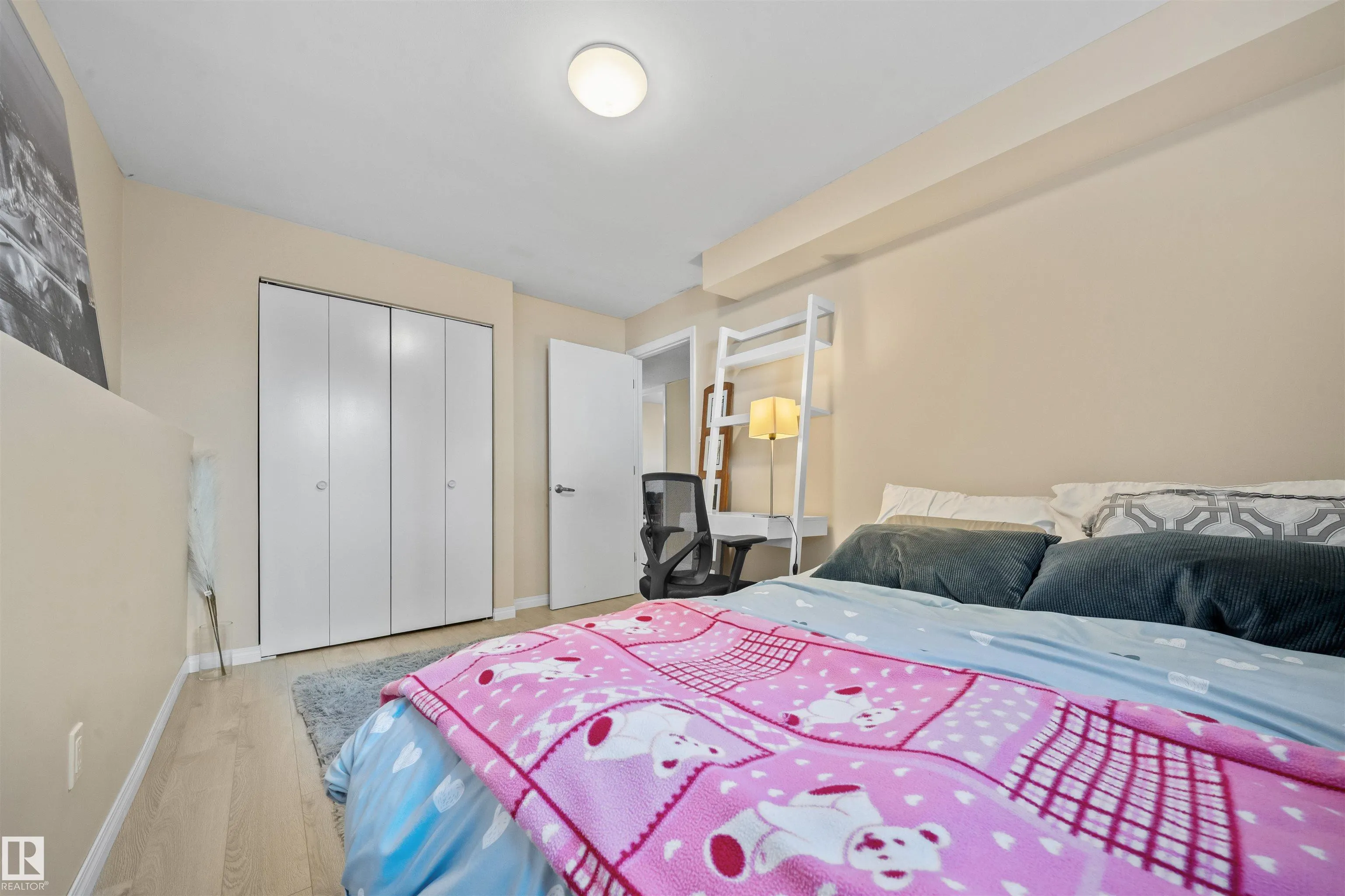 11604 127 Avenue