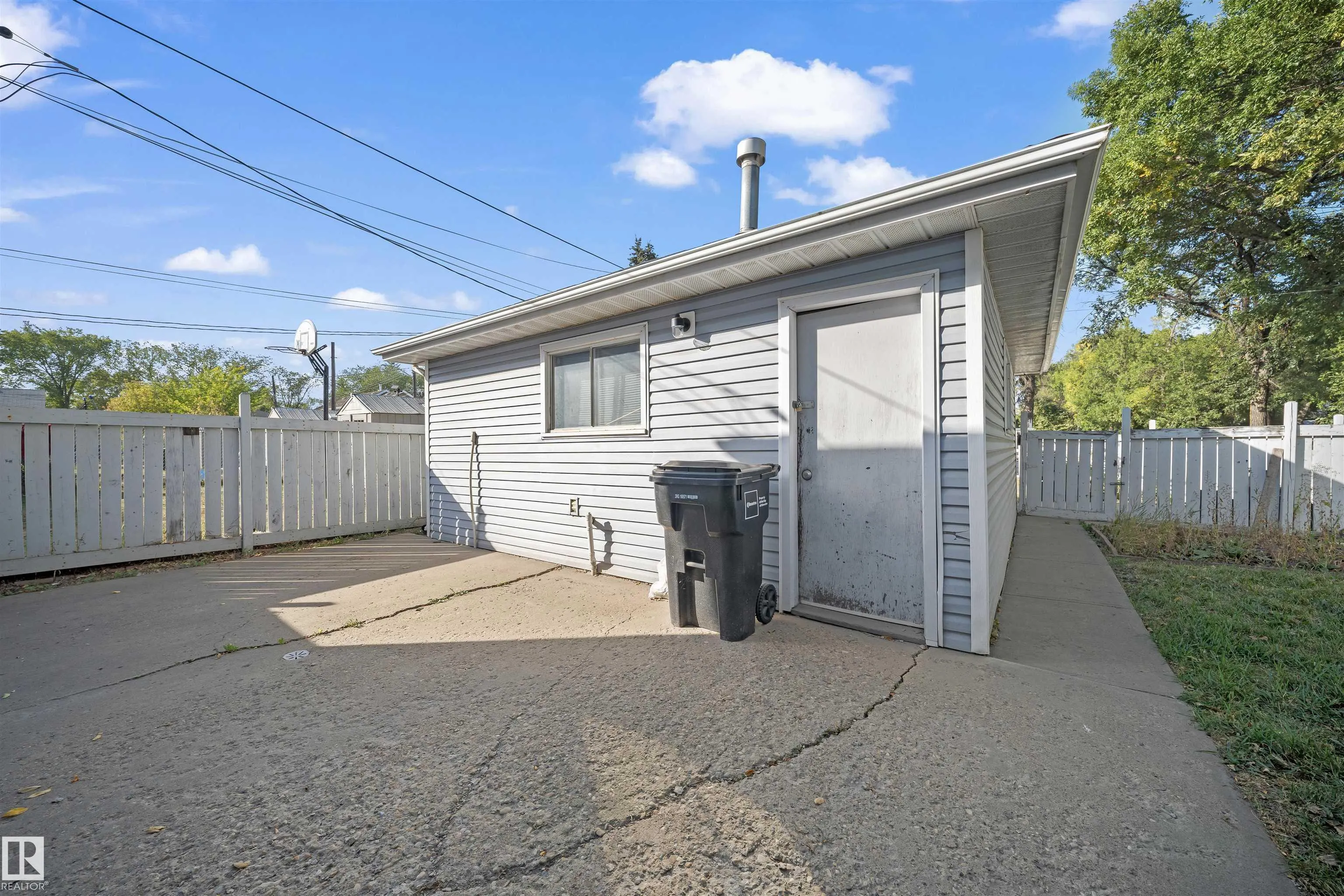 11604 127 Avenue
