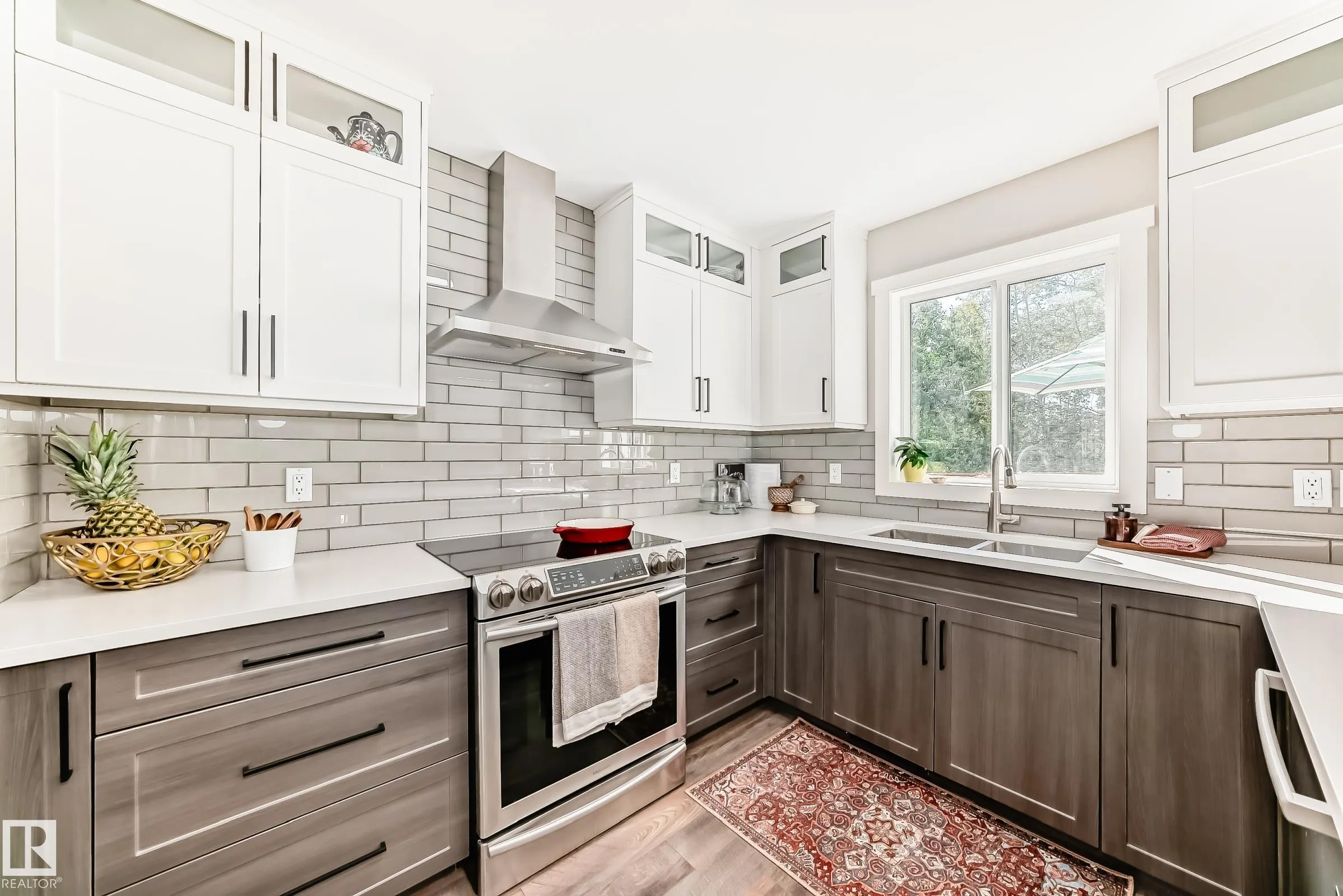 85 HAWTHORNE Crescent