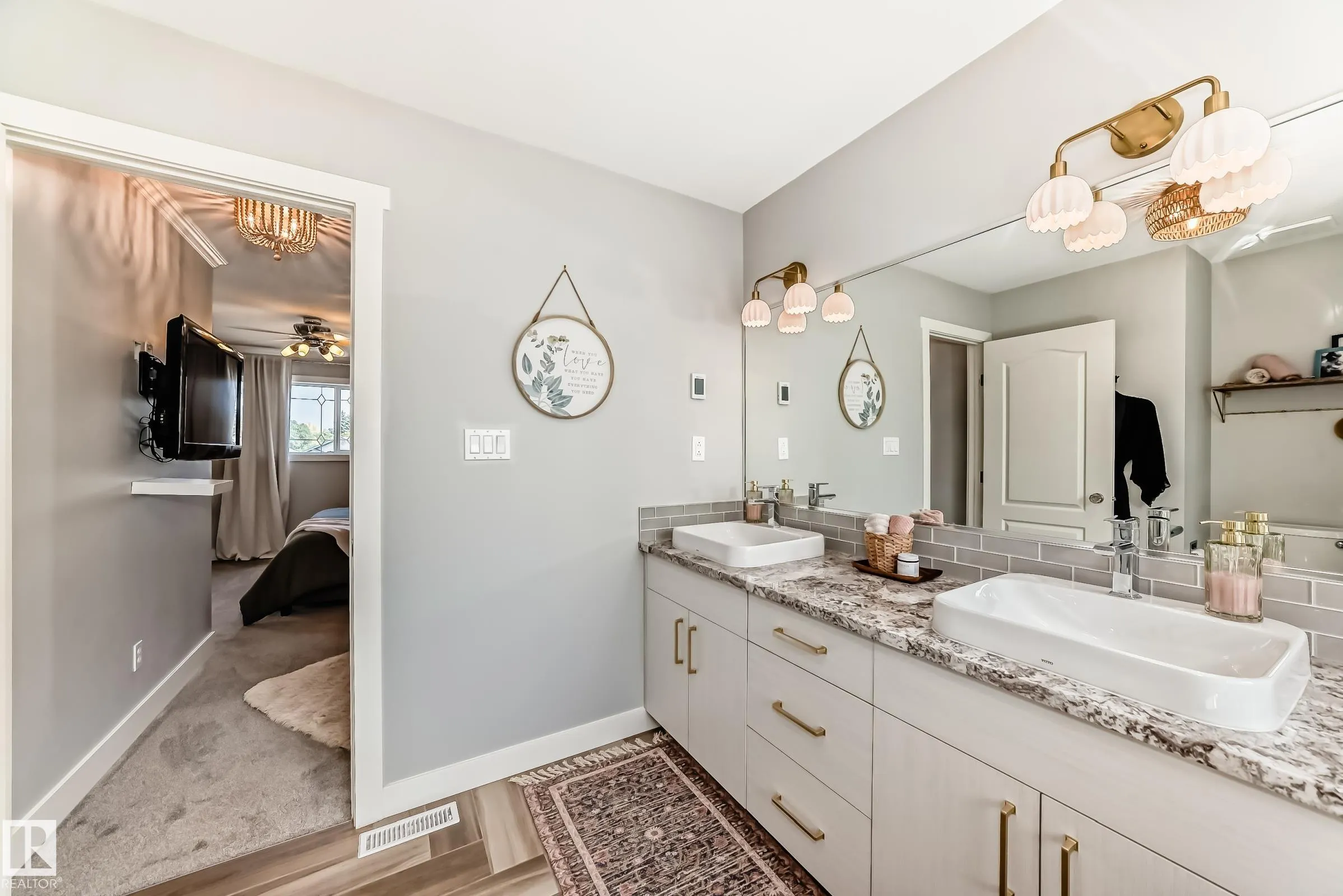 85 HAWTHORNE Crescent