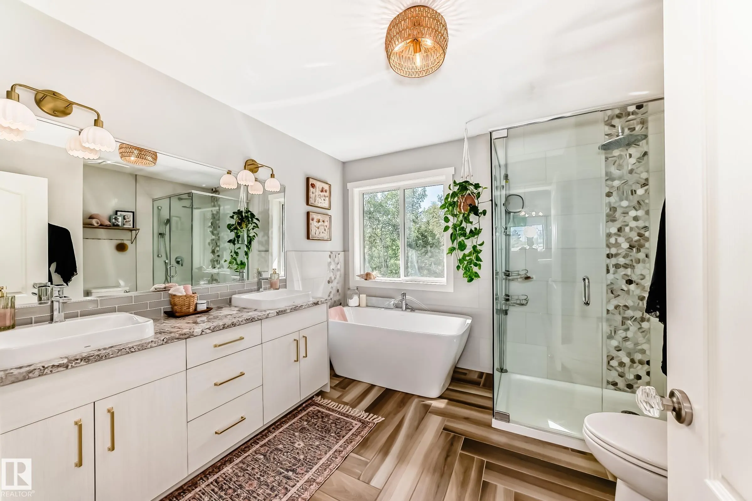 85 HAWTHORNE Crescent