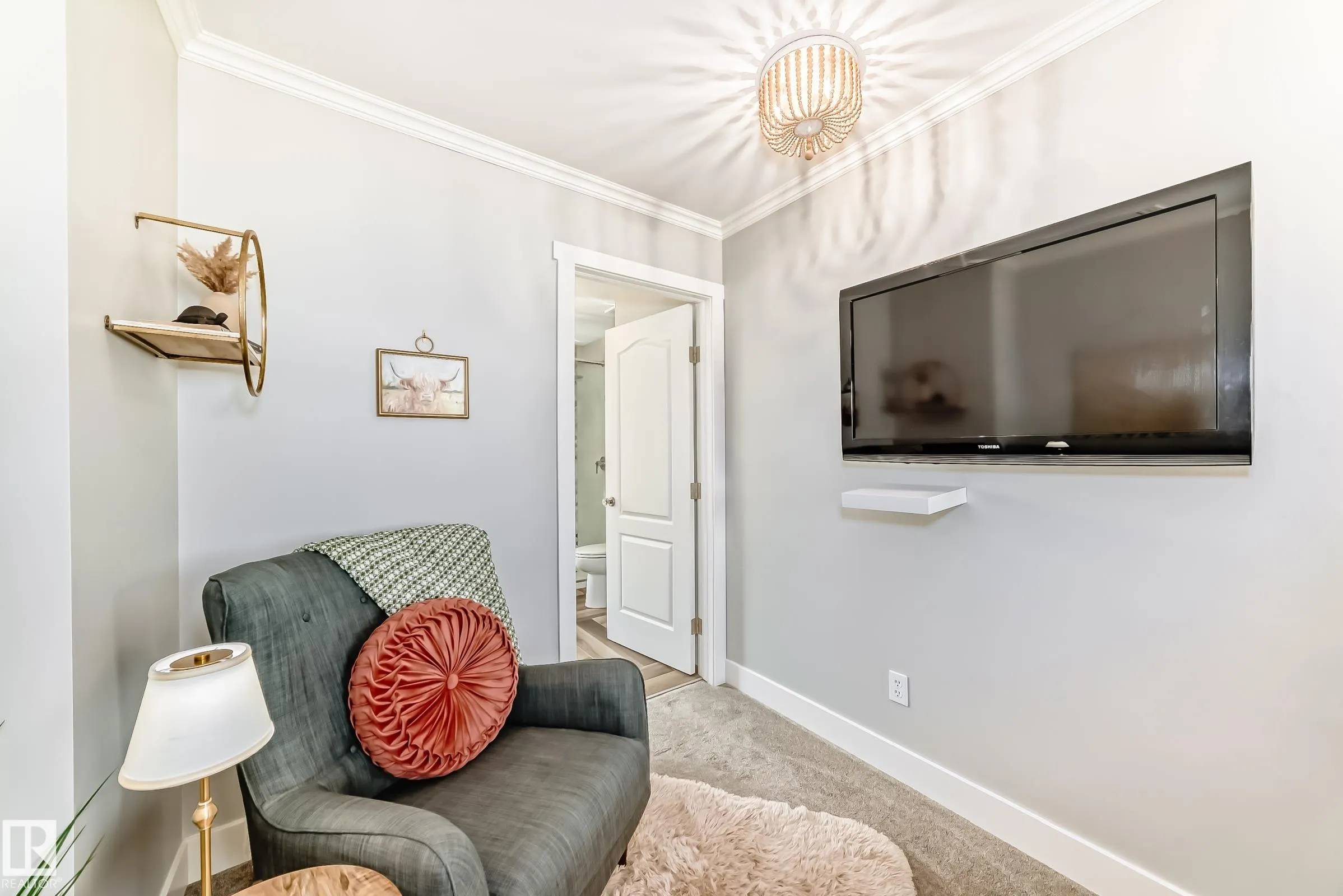 85 HAWTHORNE Crescent