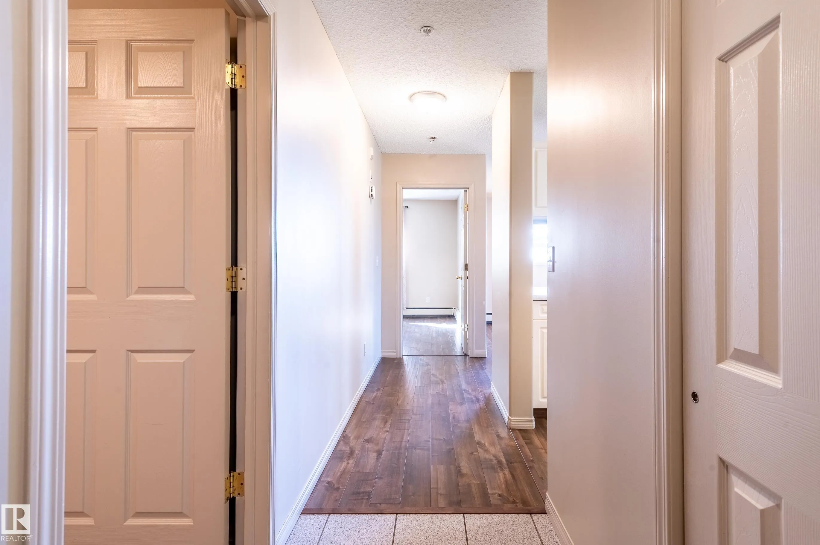 9932 100 Avenue