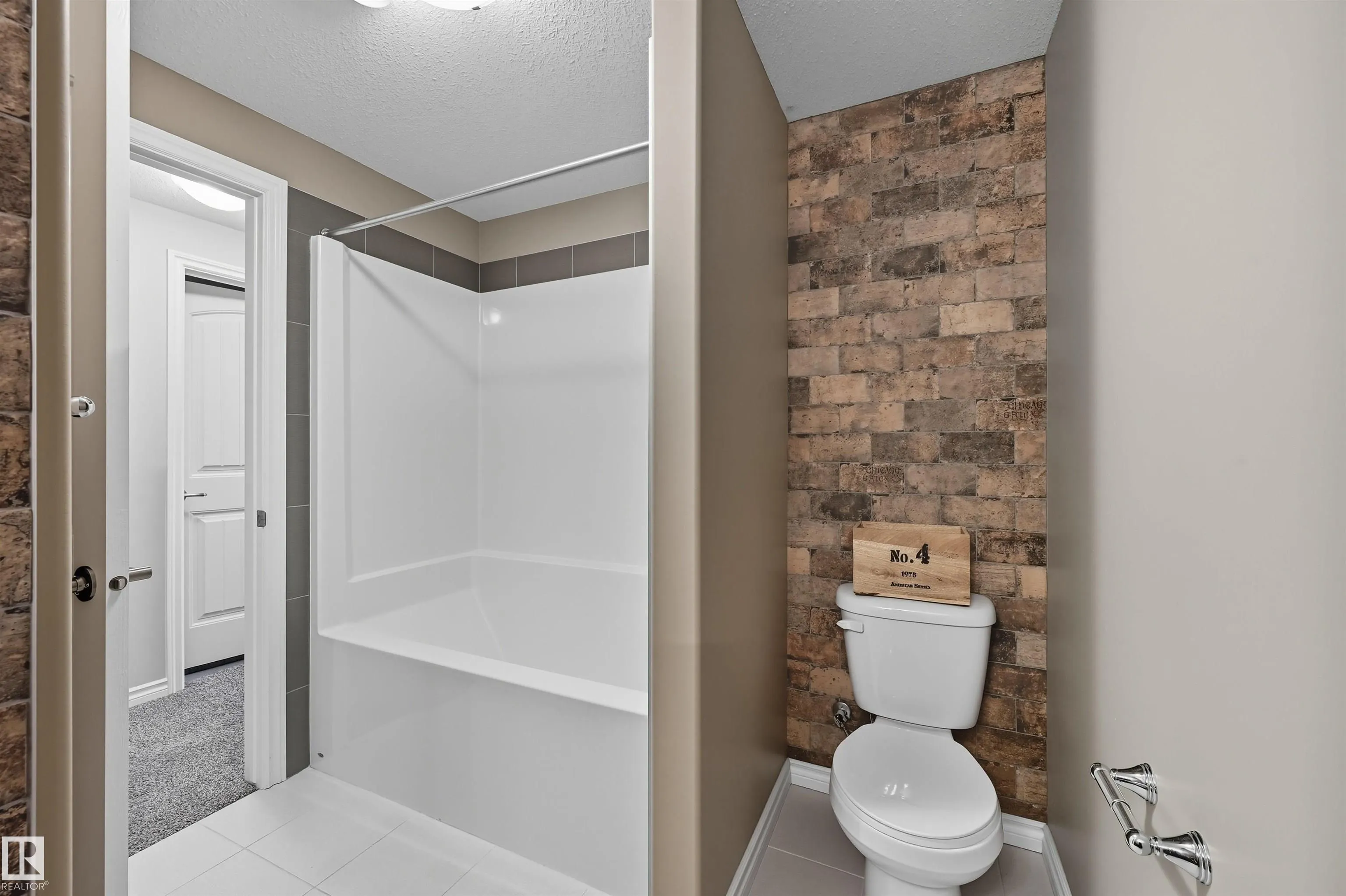 3414 PARKER Loop