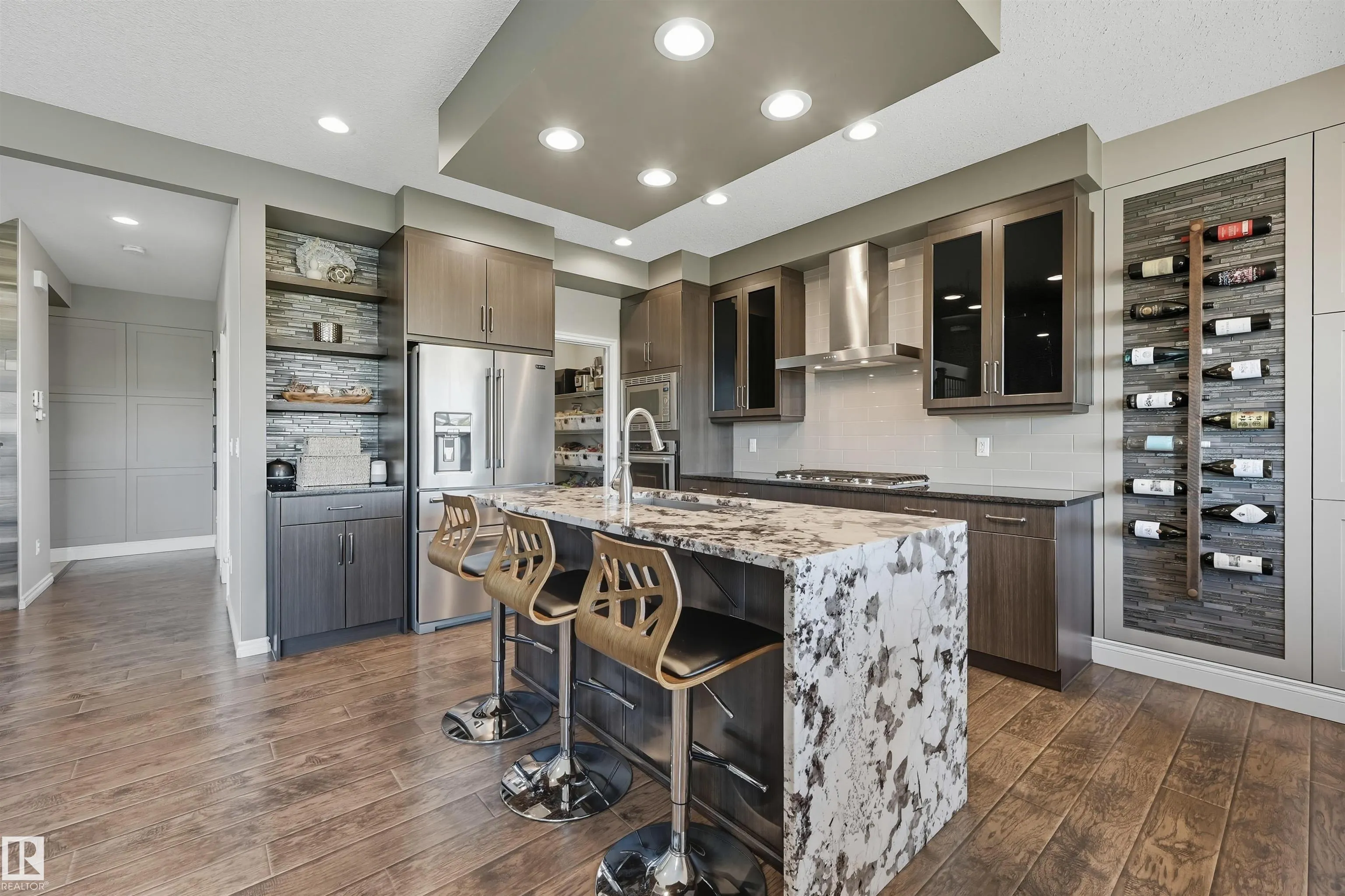 3414 PARKER Loop