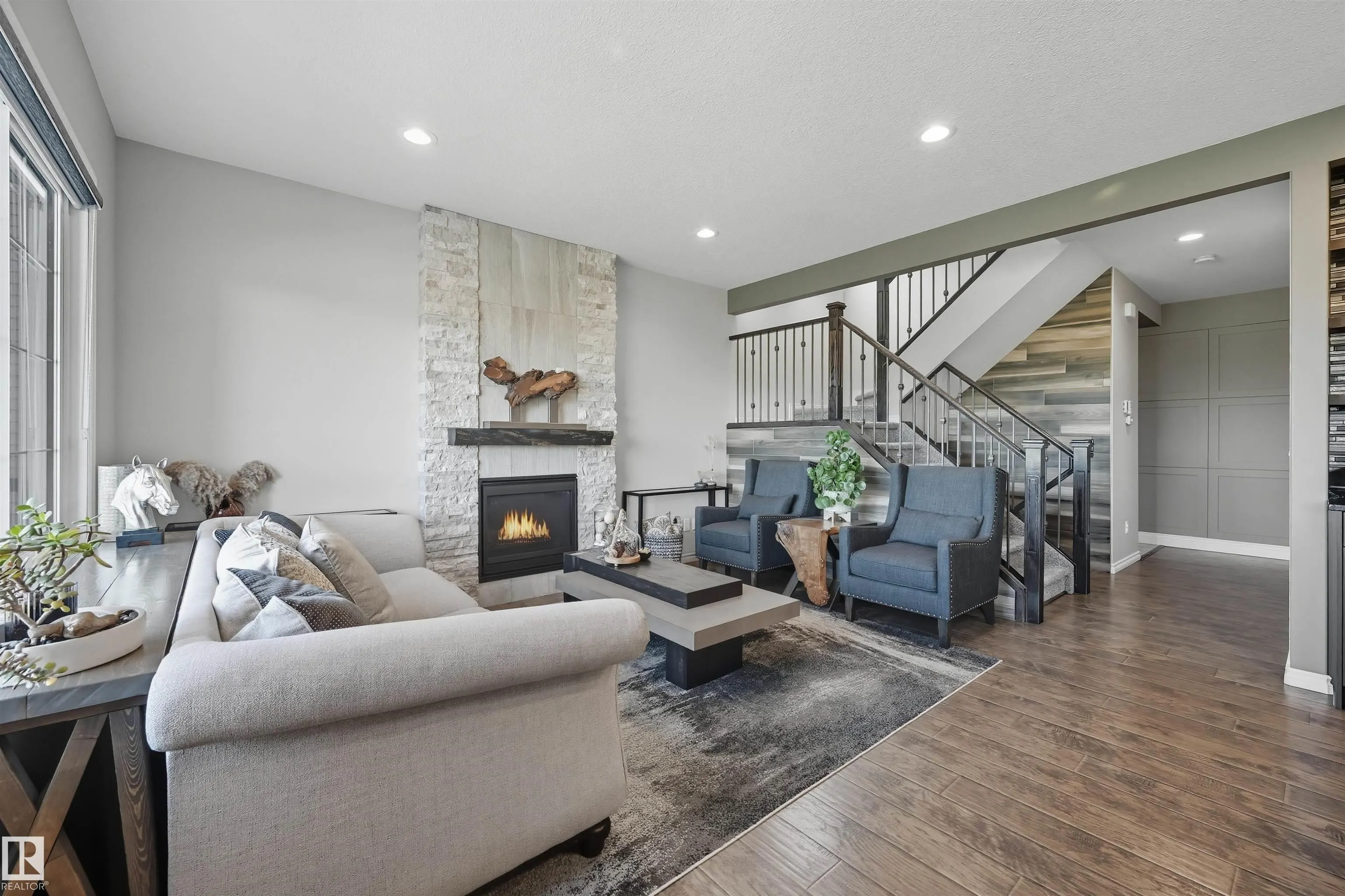 3414 PARKER Loop