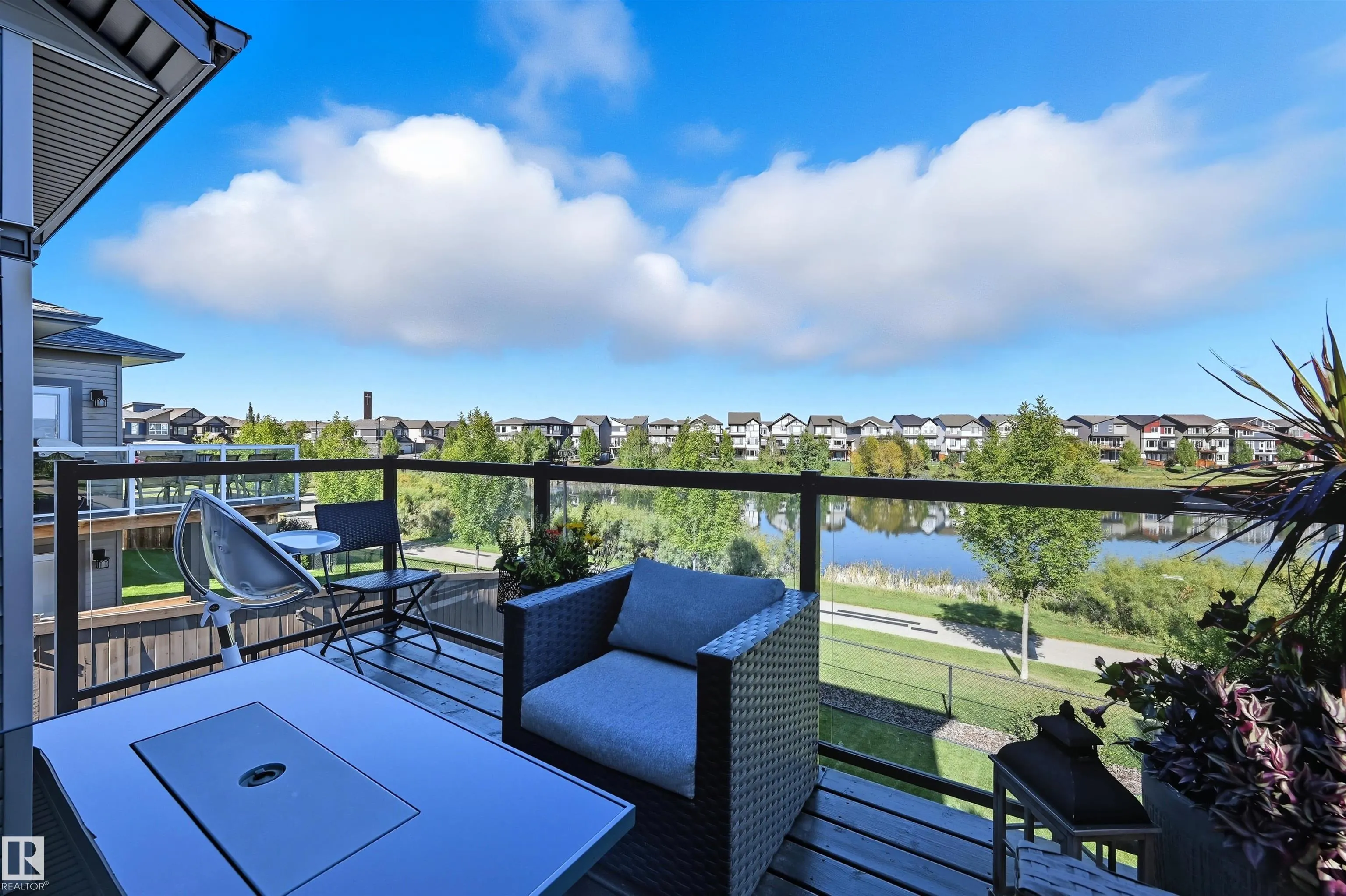 3414 PARKER Loop