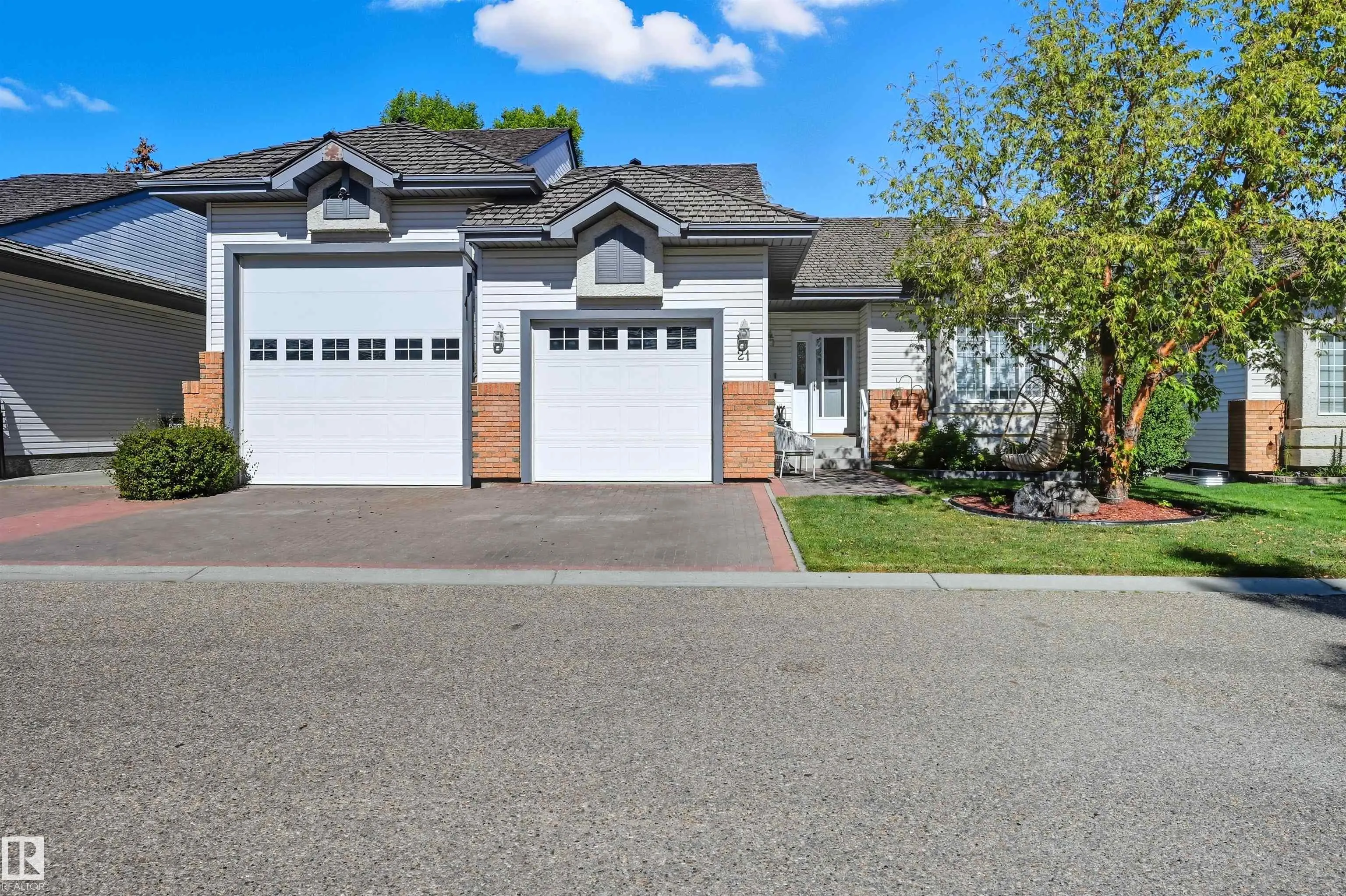 10 BLACKBURN Drive