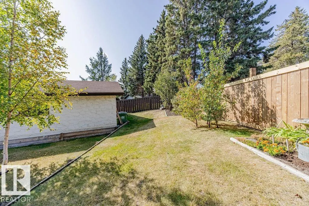 3 MURRAY Crescent