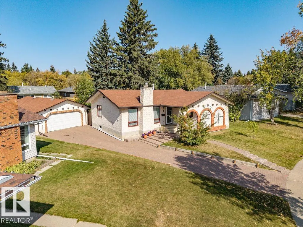 3 MURRAY Crescent