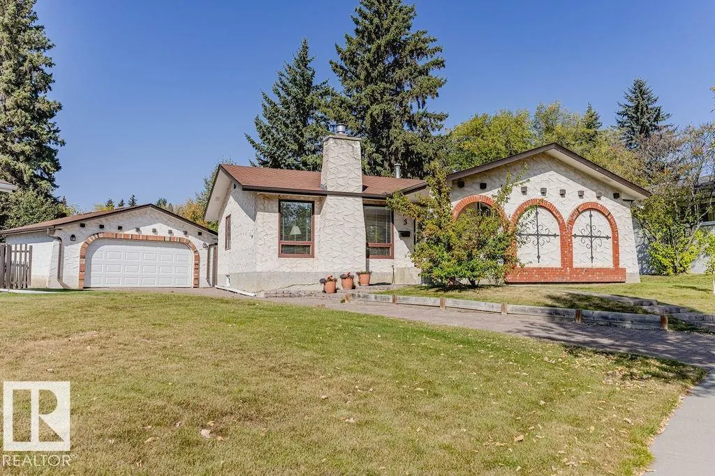 3 MURRAY Crescent