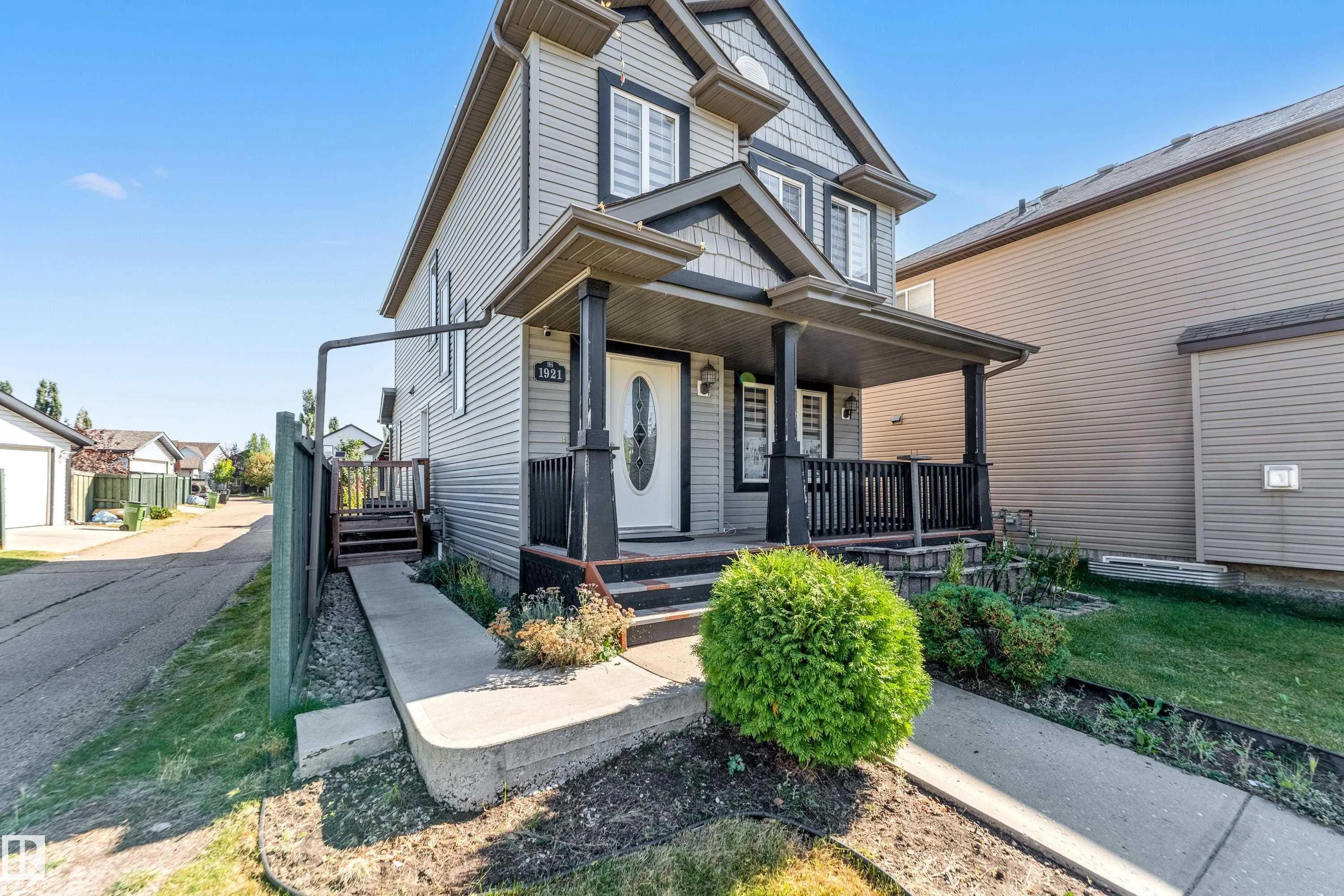 1921 119A Street