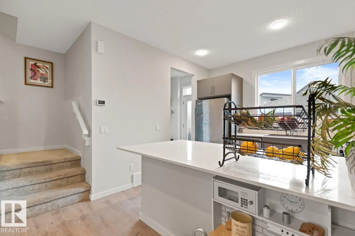 2147 MAPLE Road