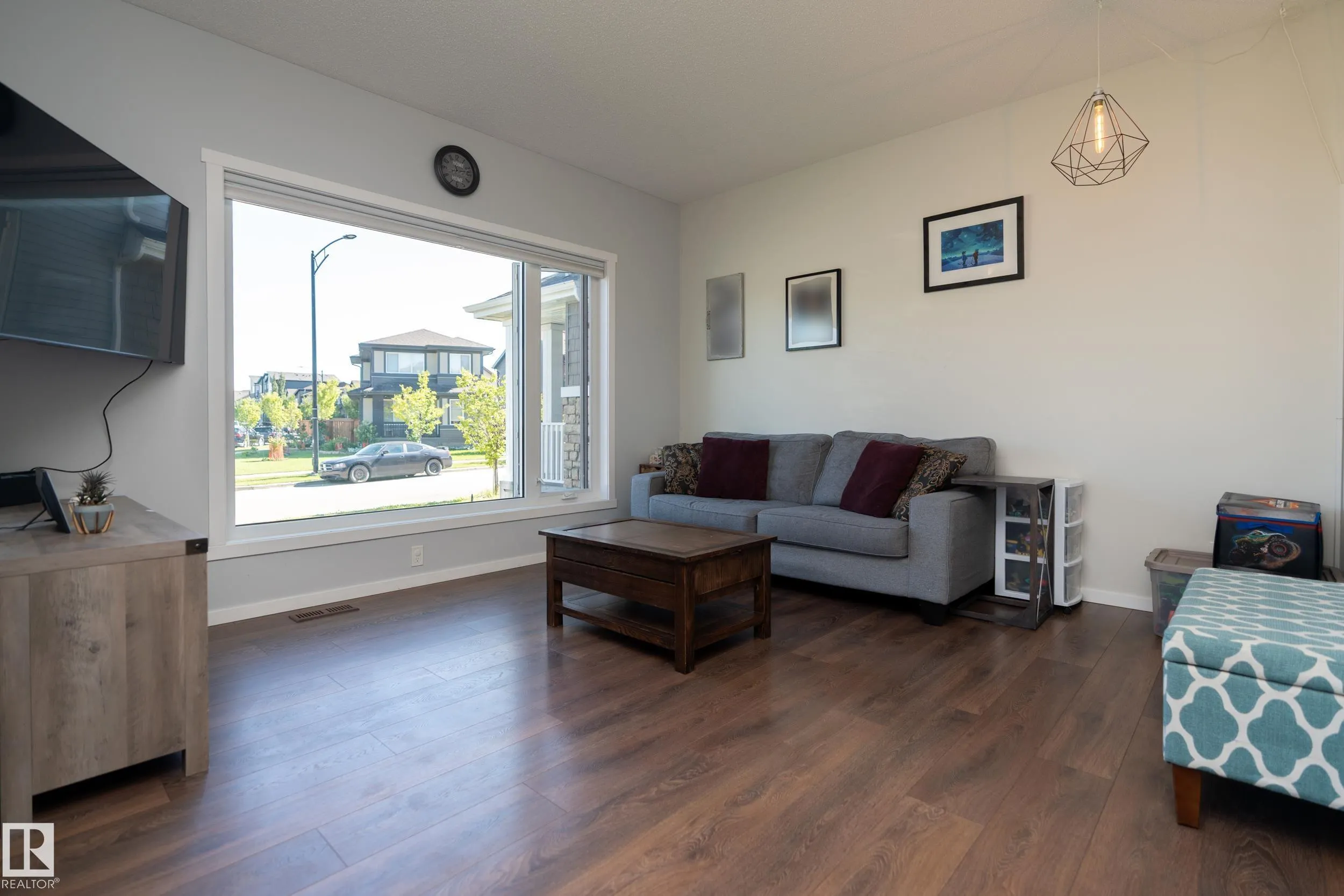 2604 PRICE Common