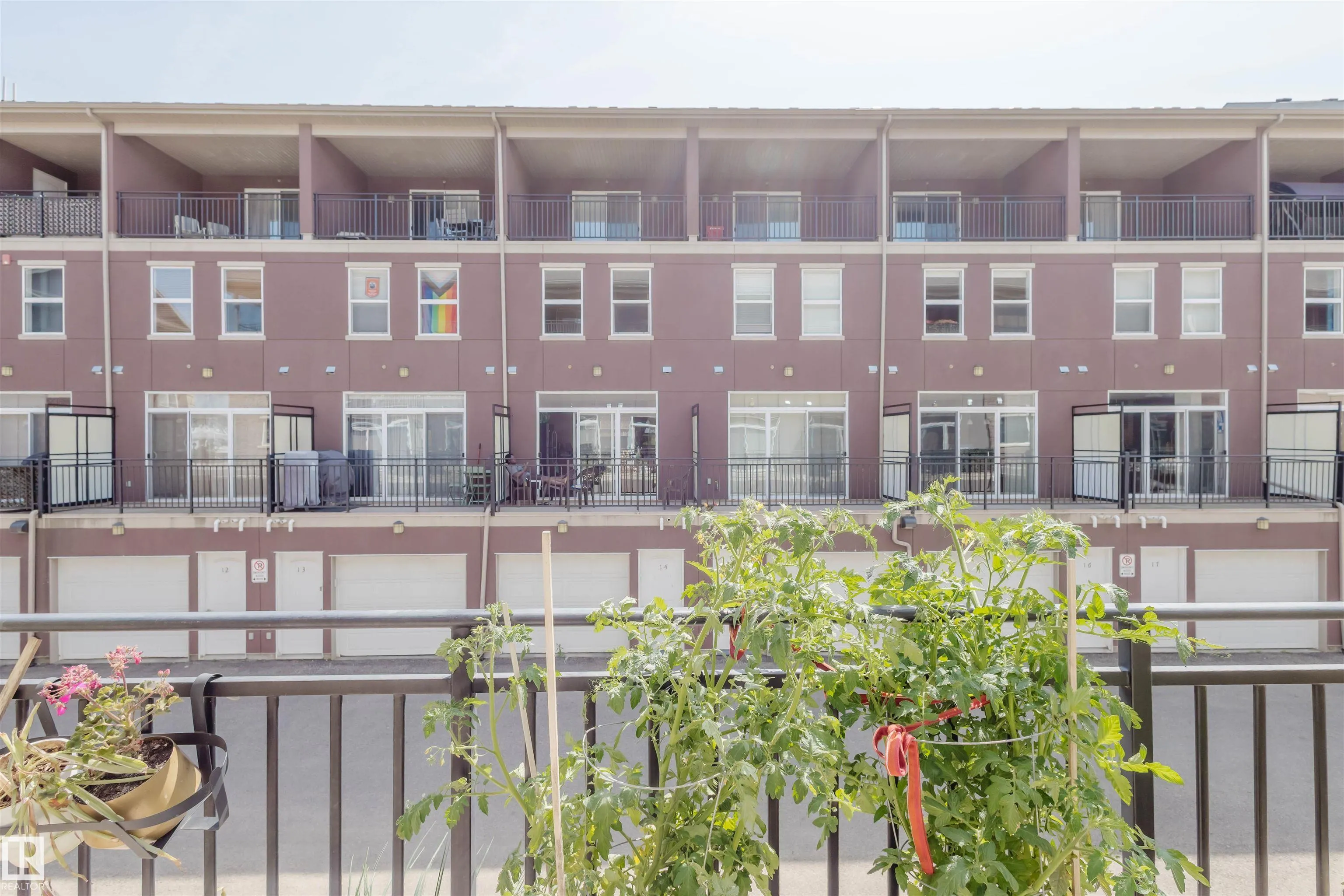 1633 CUNNINGHAM Way